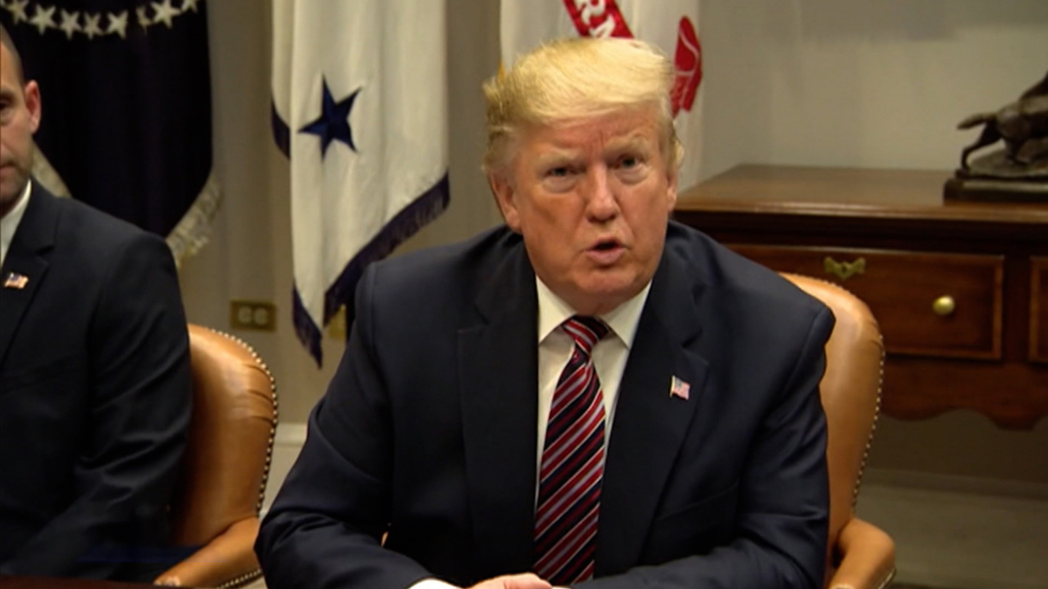 Трамп заявил, что США погибают из-за проблем с миграцией