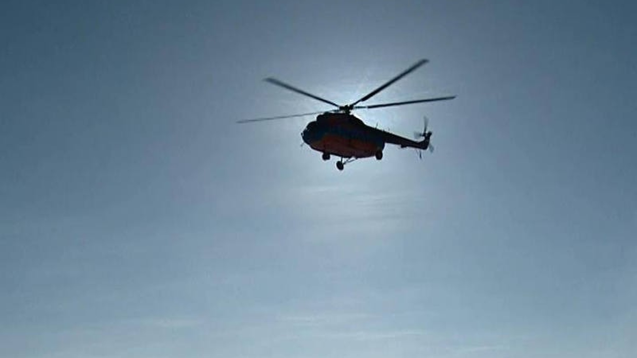 Минобороны показало кадры прикрытия воинских колонн боевыми вертолетами