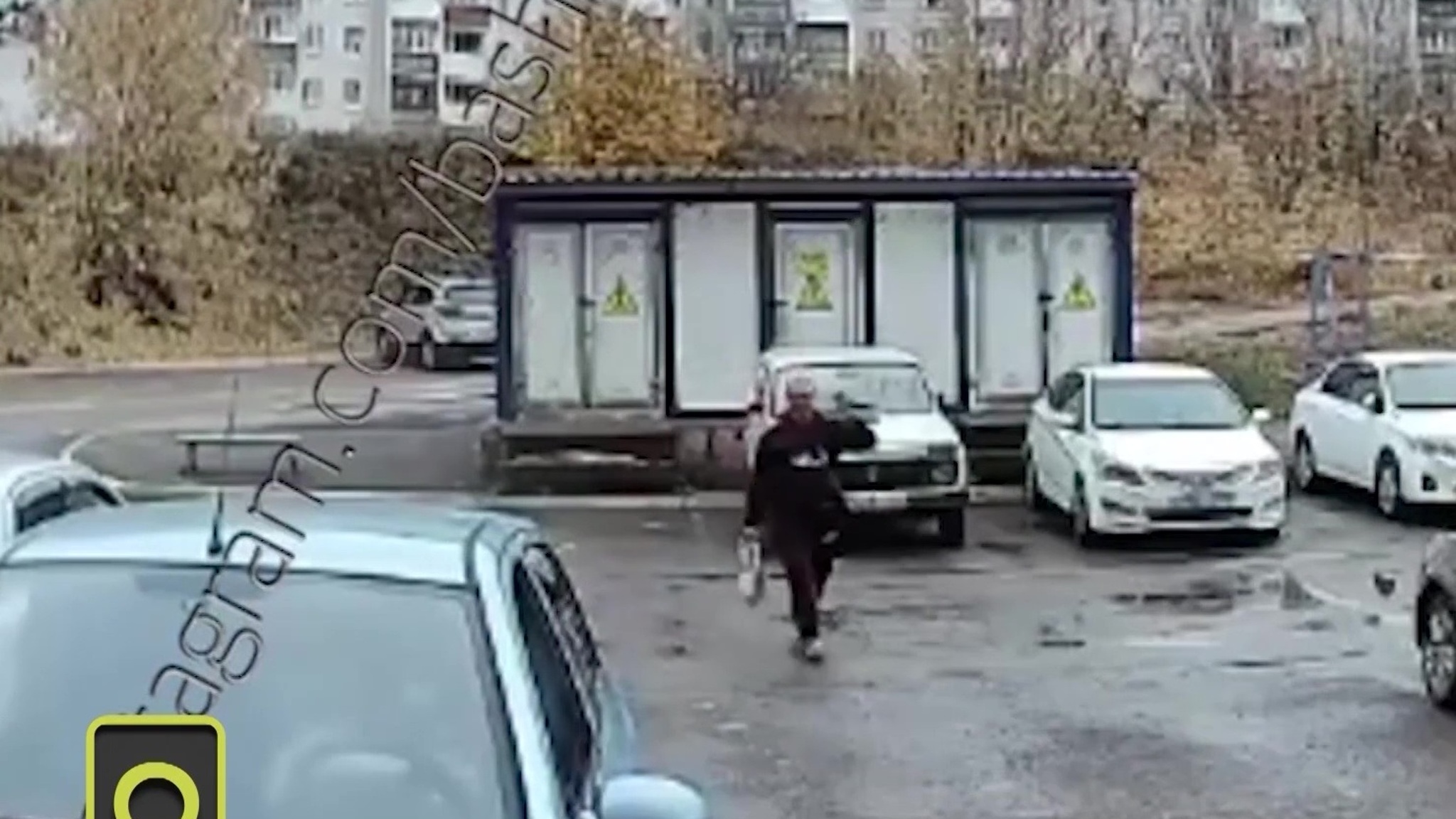 В Башкирии женщина перепутала педали и въехала в дом