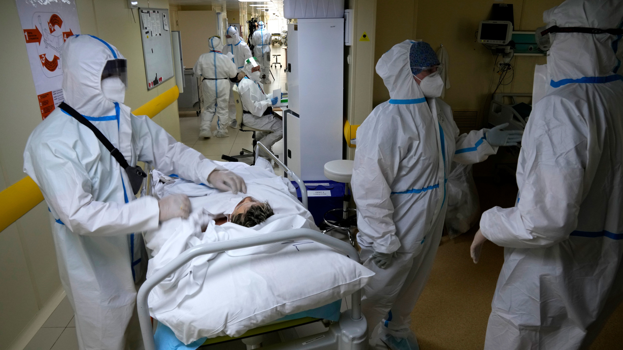 Нерабочие дни из-за пандемии коронавируса начались в шести регионах РФ