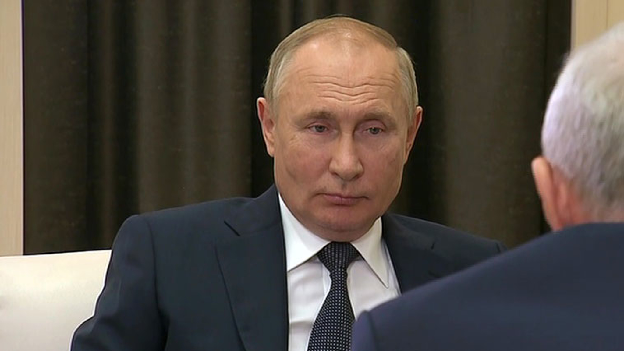 Путин пошутил про правительство