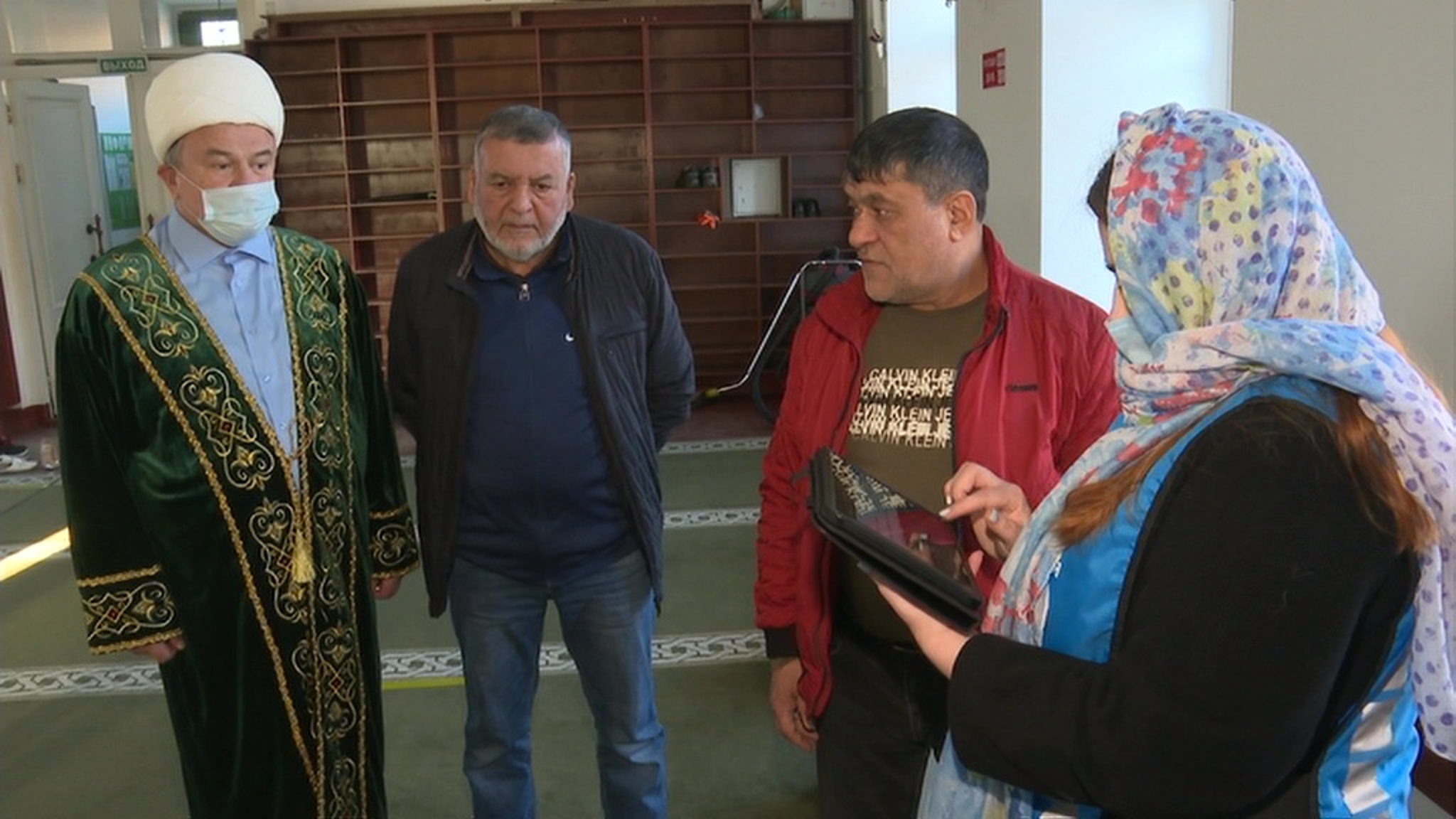 Иркутские переписчики пришли с анкетами прямо в мечеть
