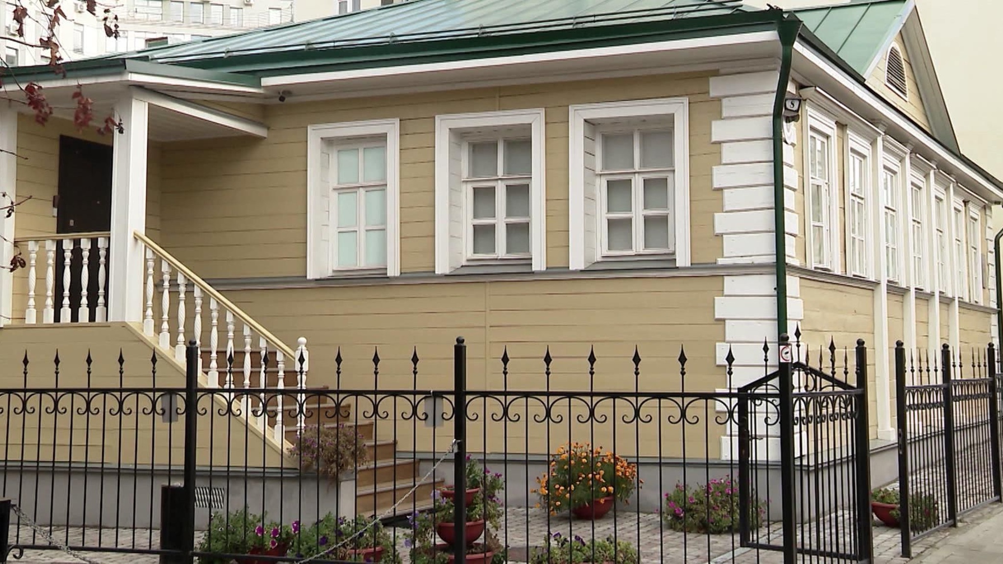 Отреставрировали самое старое деревянное здание Нижнего Новгорода – дом Карамзина