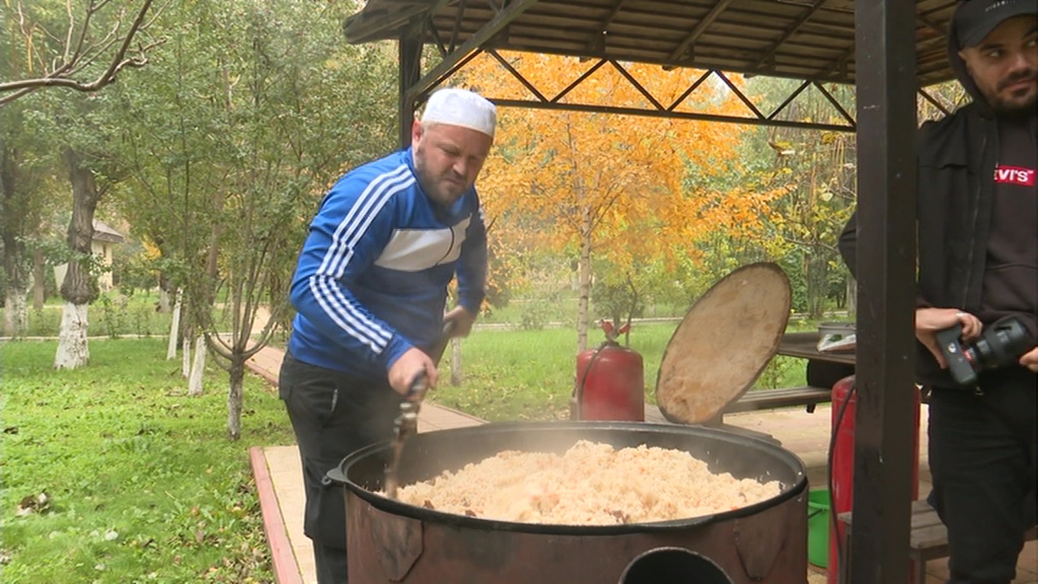 Дагестанских медиков угостили пловом