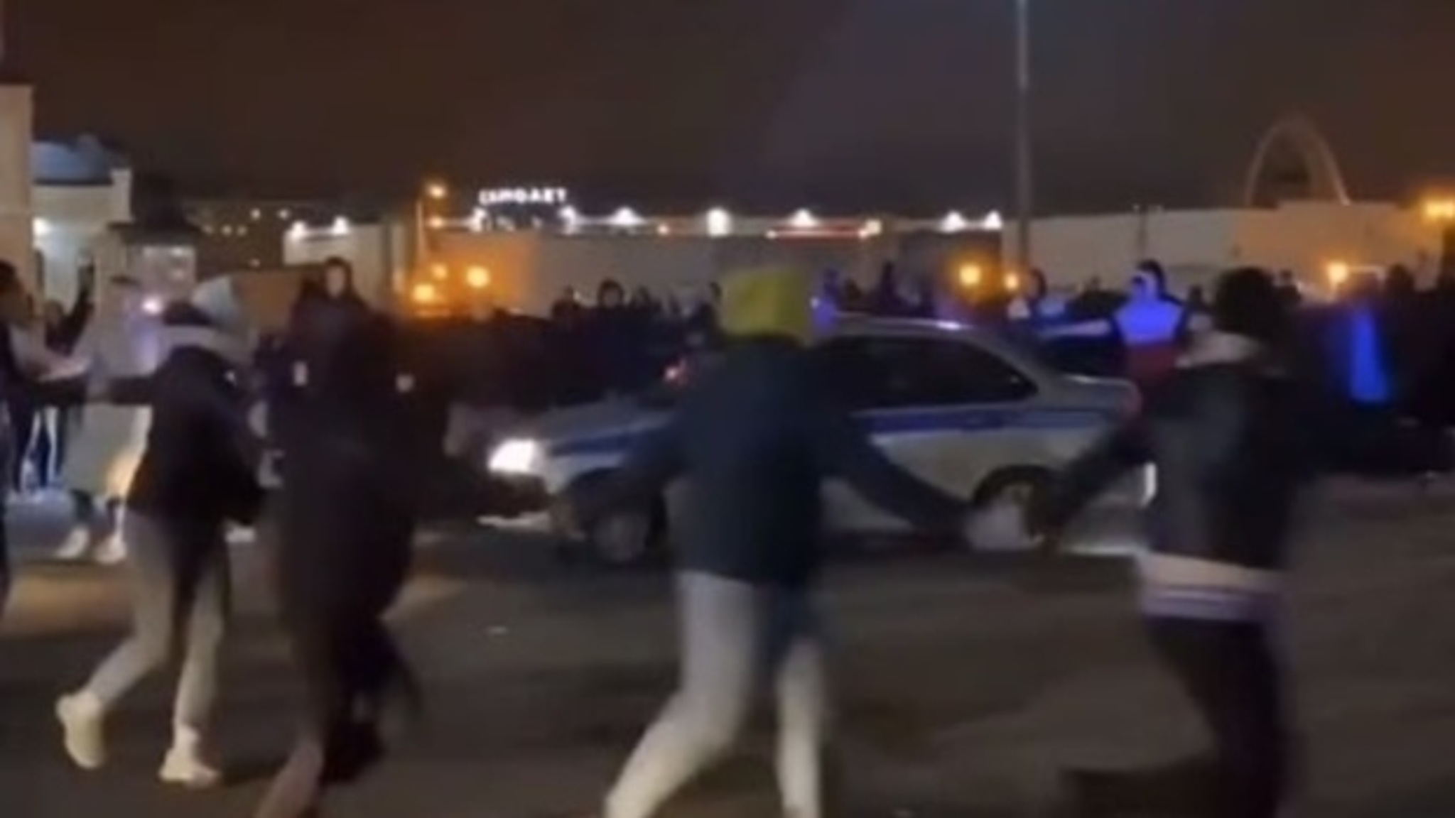 В Самаре задержаны организаторы танцев вокруг машины ДПС
