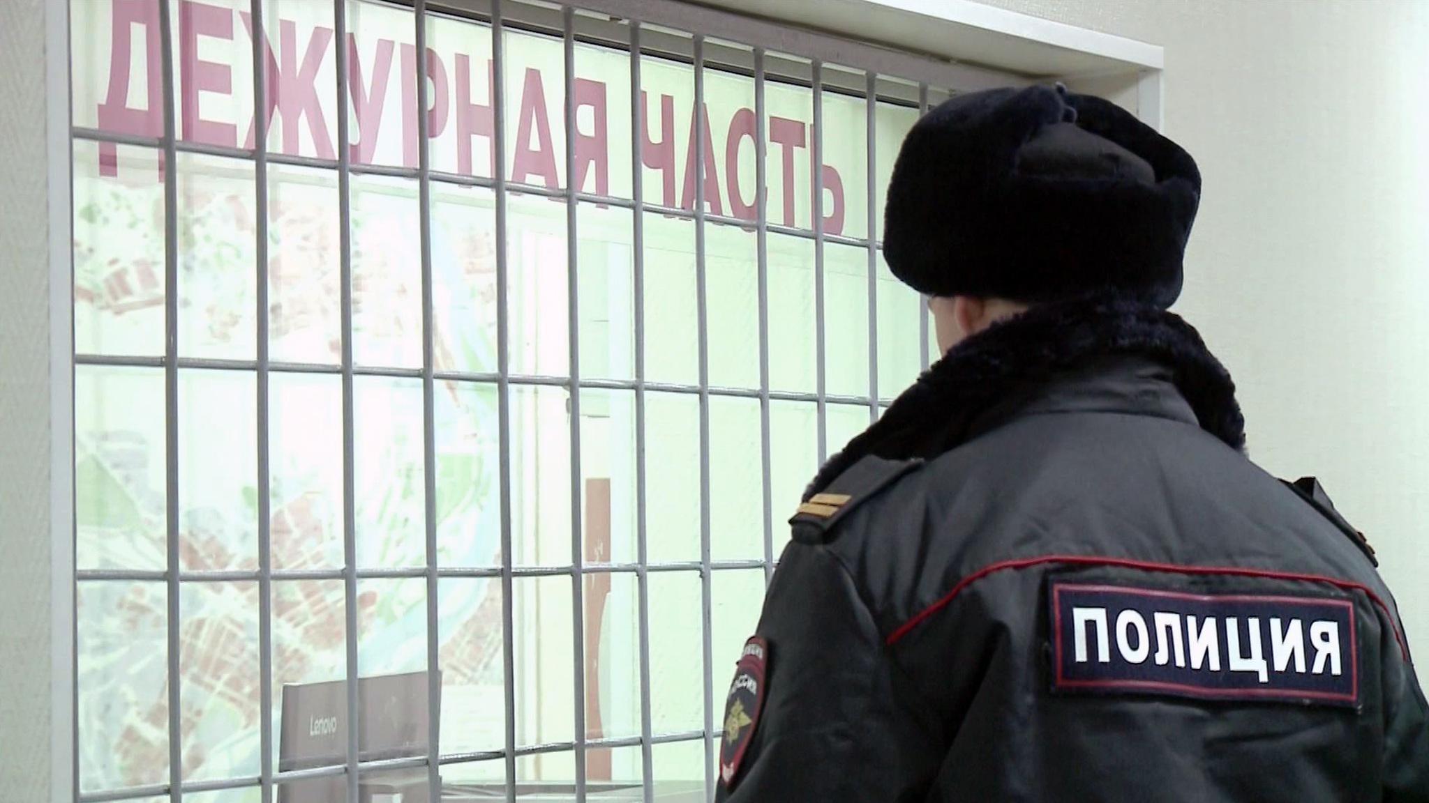 В Челябинске трое мужчин похитили девушку прямо из квартиры