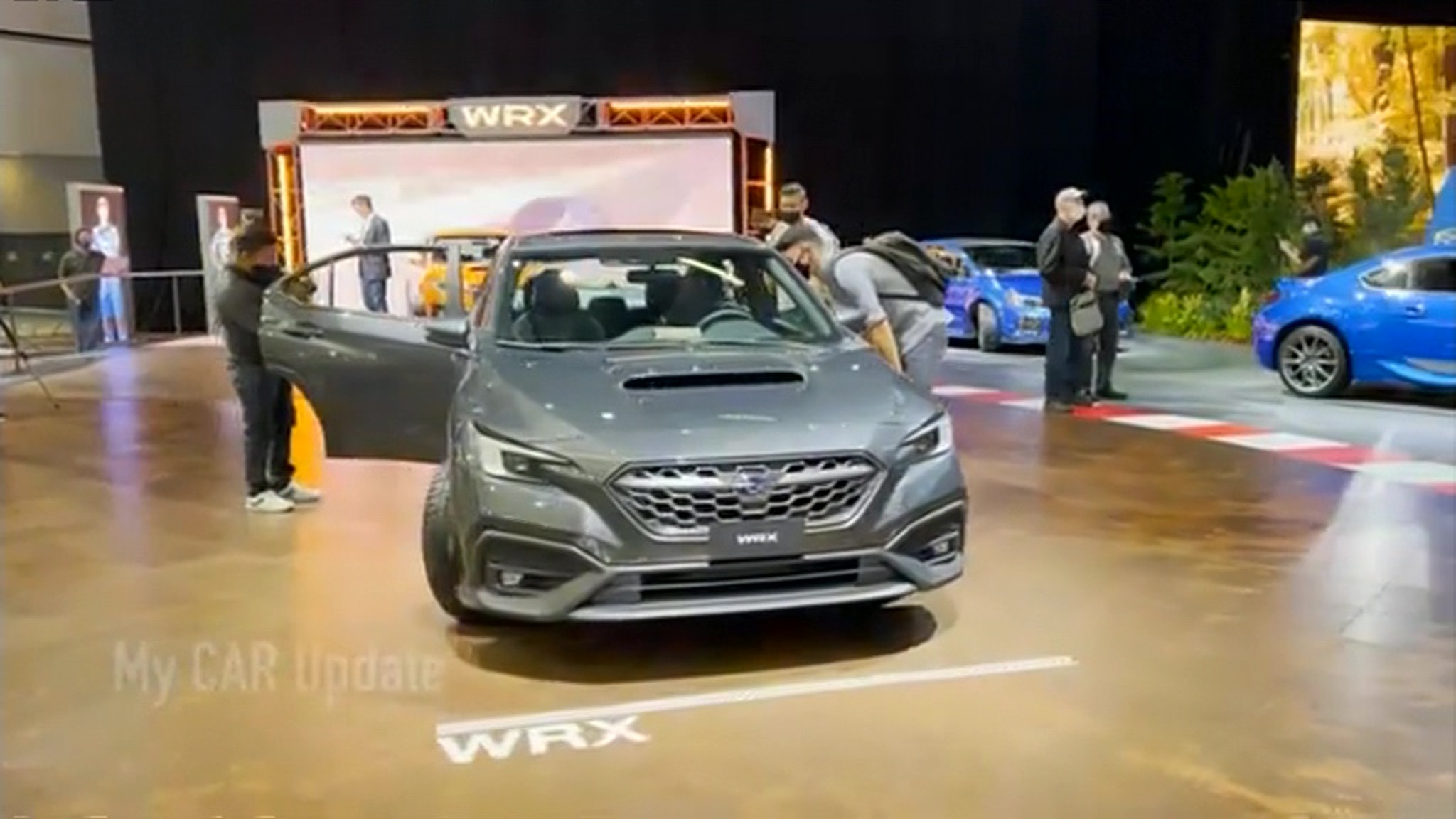 В США открылся первый с начала пандемии автосалон