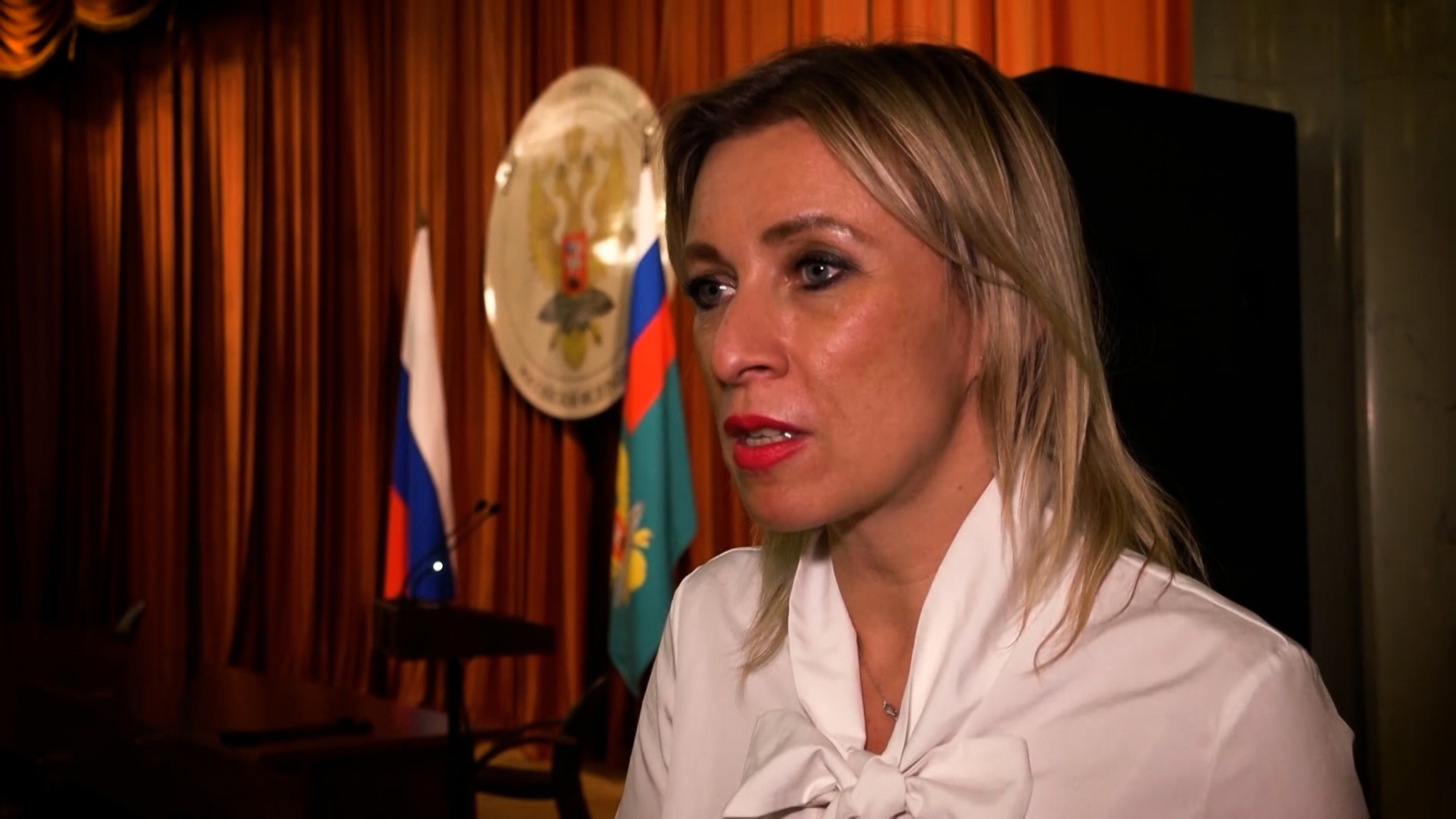 Захарова, Песков и Рябков объяснили публикацию переписки дипломатов