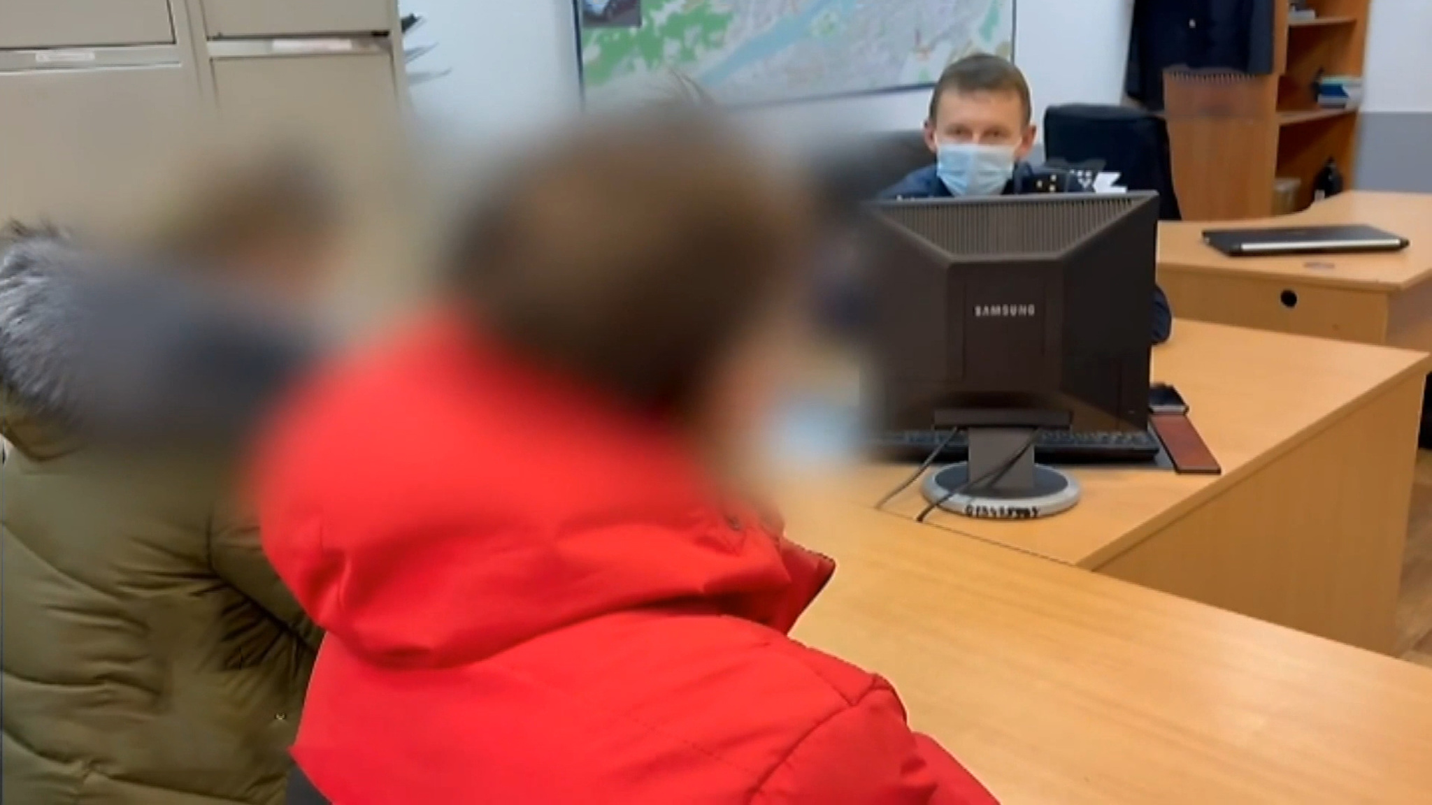 За рулем автомобиля, наехавшего на патрульного, оказался подросток