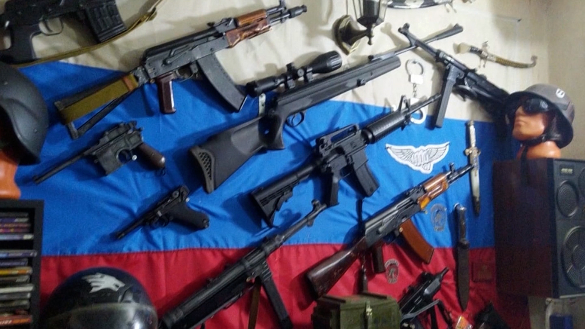 У подпольных оружейников изъяли более 350 единиц оружия