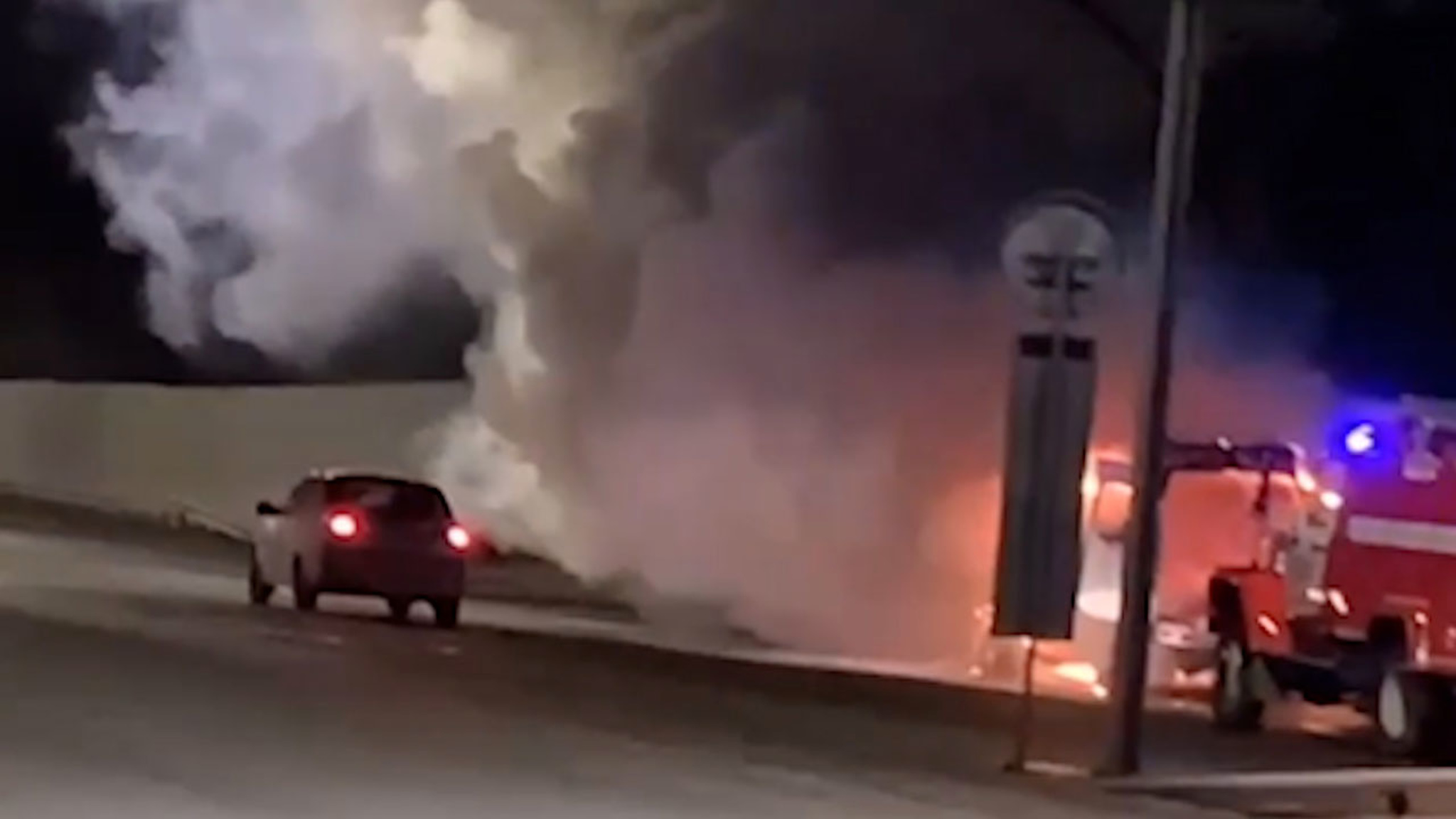 В Челябинске на ходу загорелась скорая