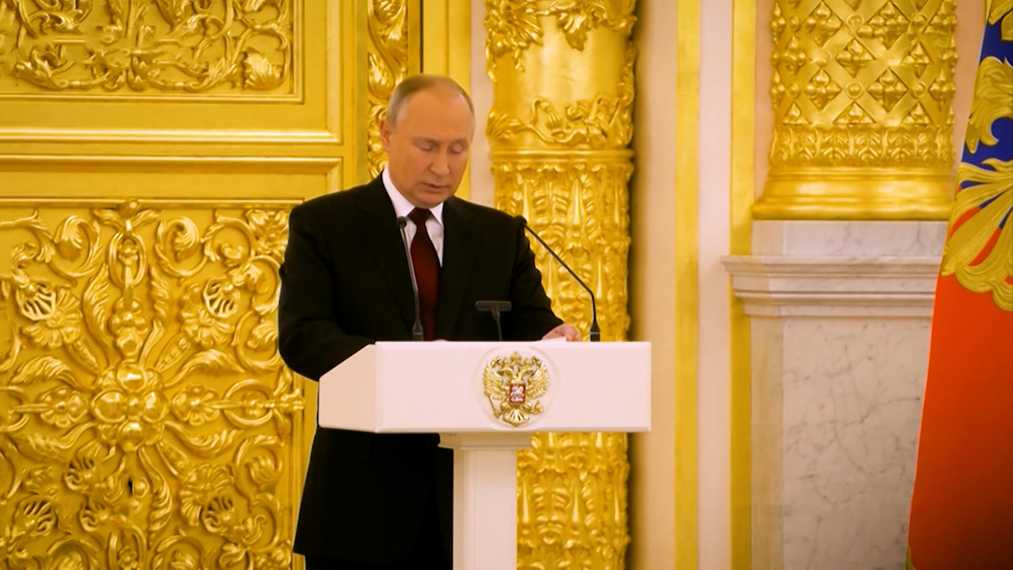 Не только вакцины: о чем Путин говорил с послами