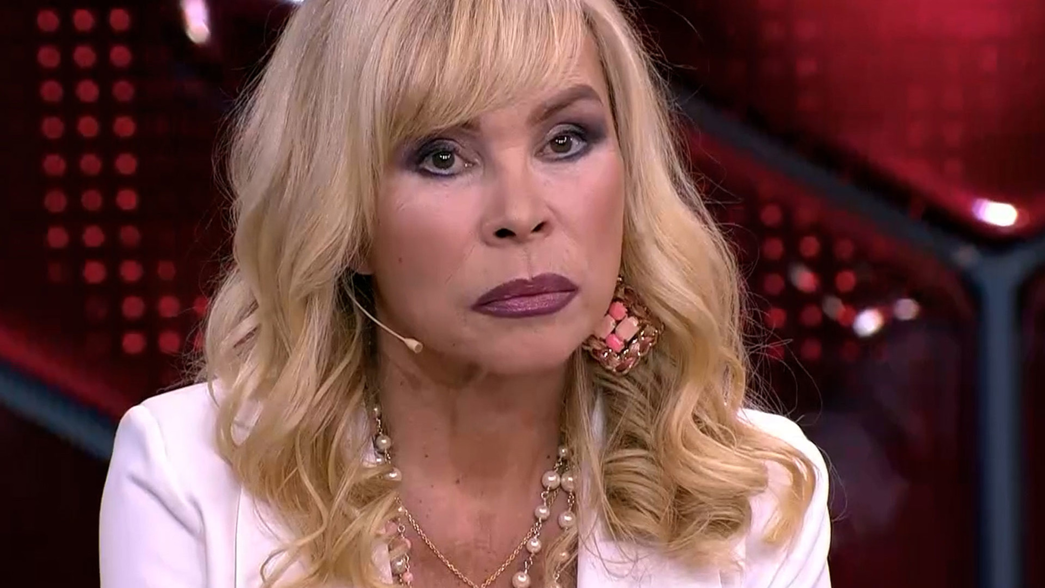 Певица Каролина об убийстве мужа: "С тех пор не могу есть мясо"