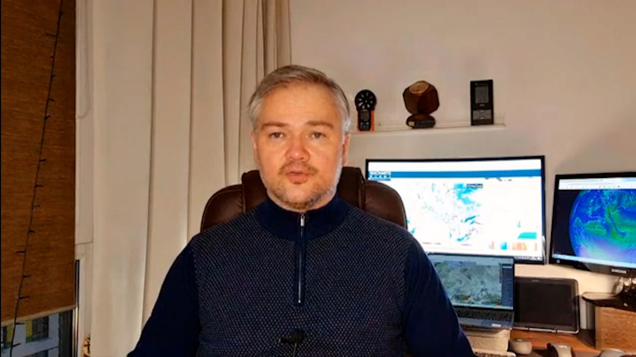 Новые порции снеговых облаков накроют Москву