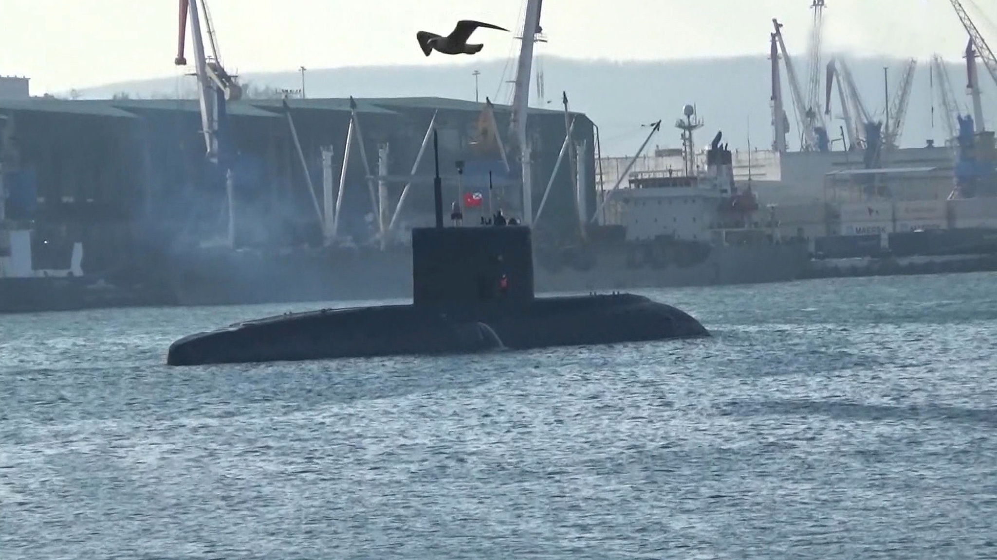 Путин поговорил с военными и высшим политическим руководством страны