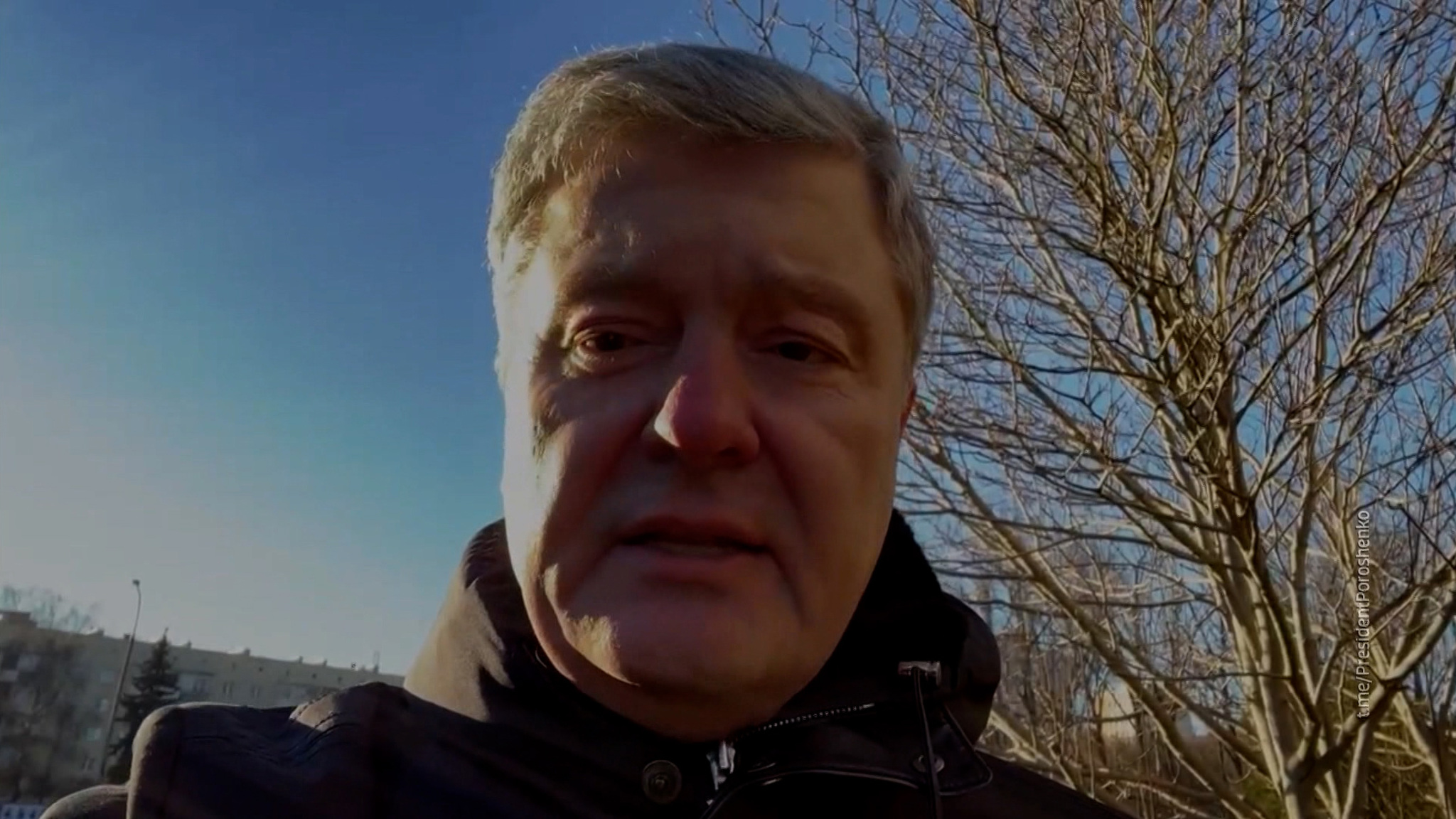 На обвинение в госизмене Порошенко ответил из Варшавы