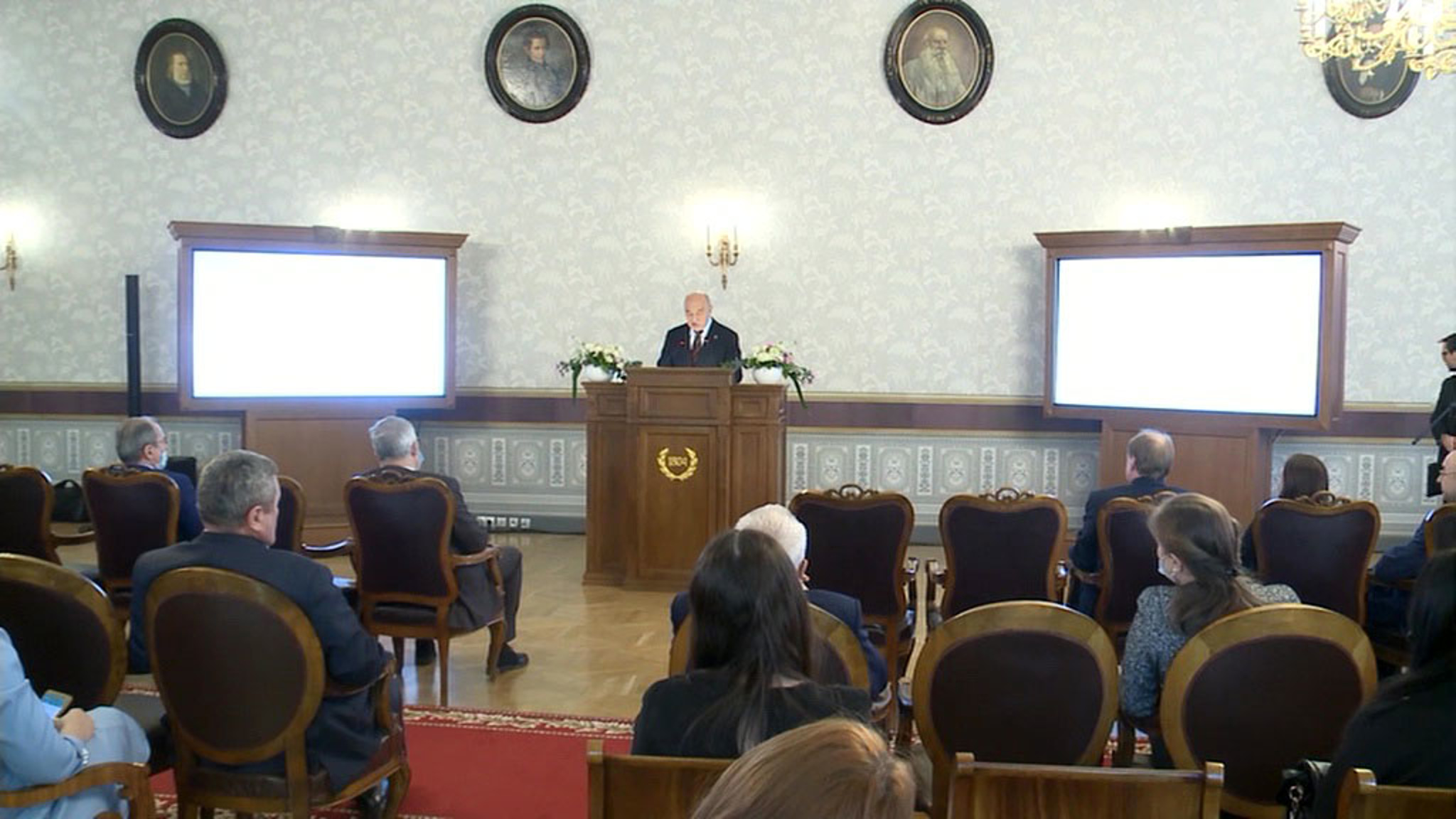 Ректора Казанского федерального университета подозревают в убийстве