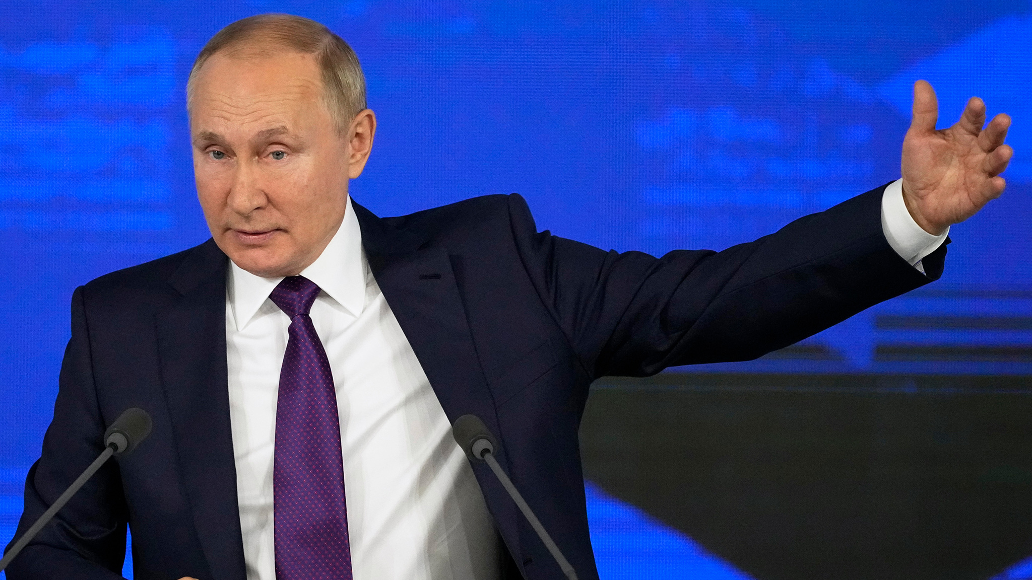 Путин: новые штаммы COVID-19 появляются там, где есть проблемы в системе здравоохранения