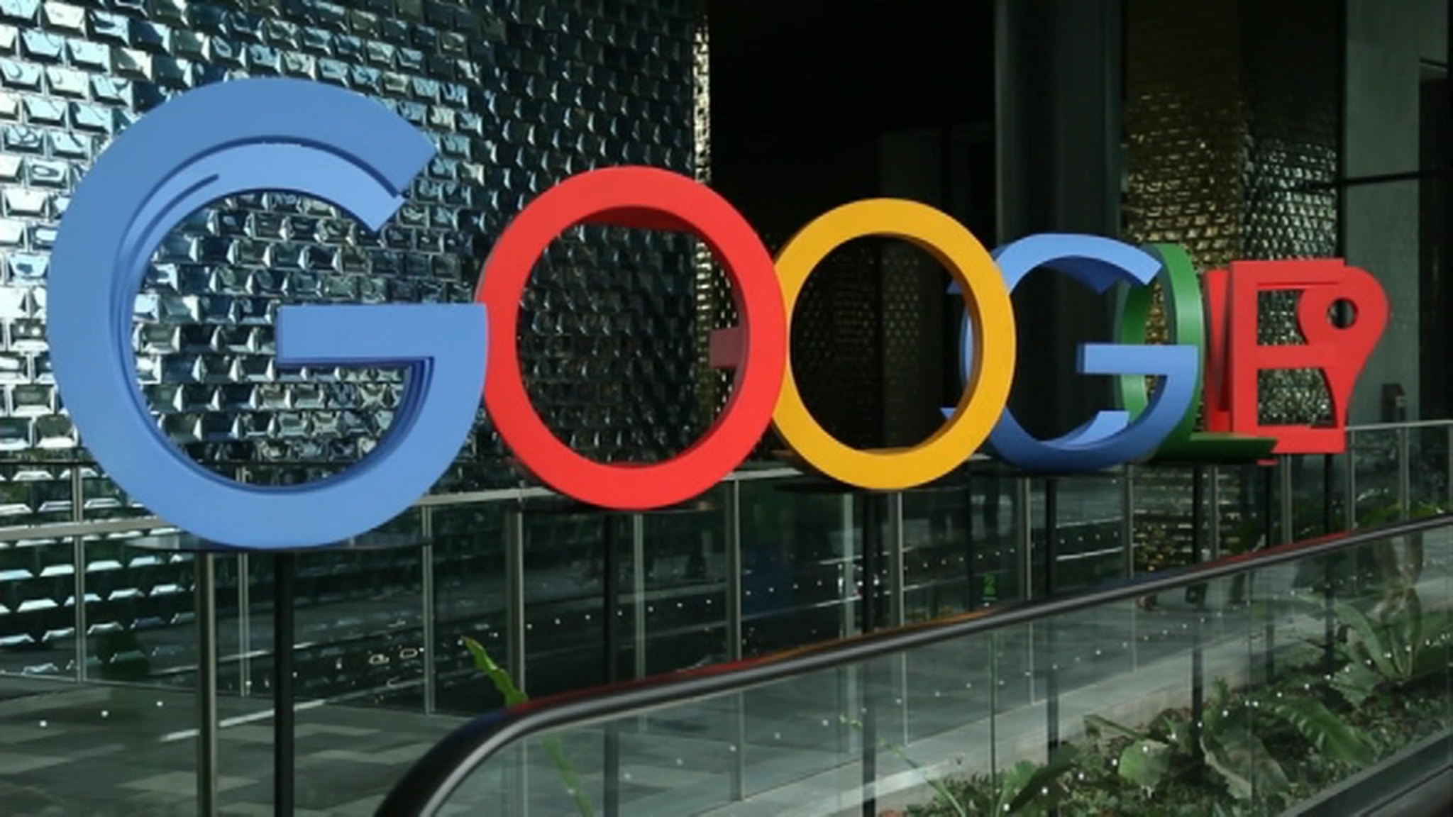 Google оштрафовали на 7,2 миллиарда рублей: чем уникален штраф