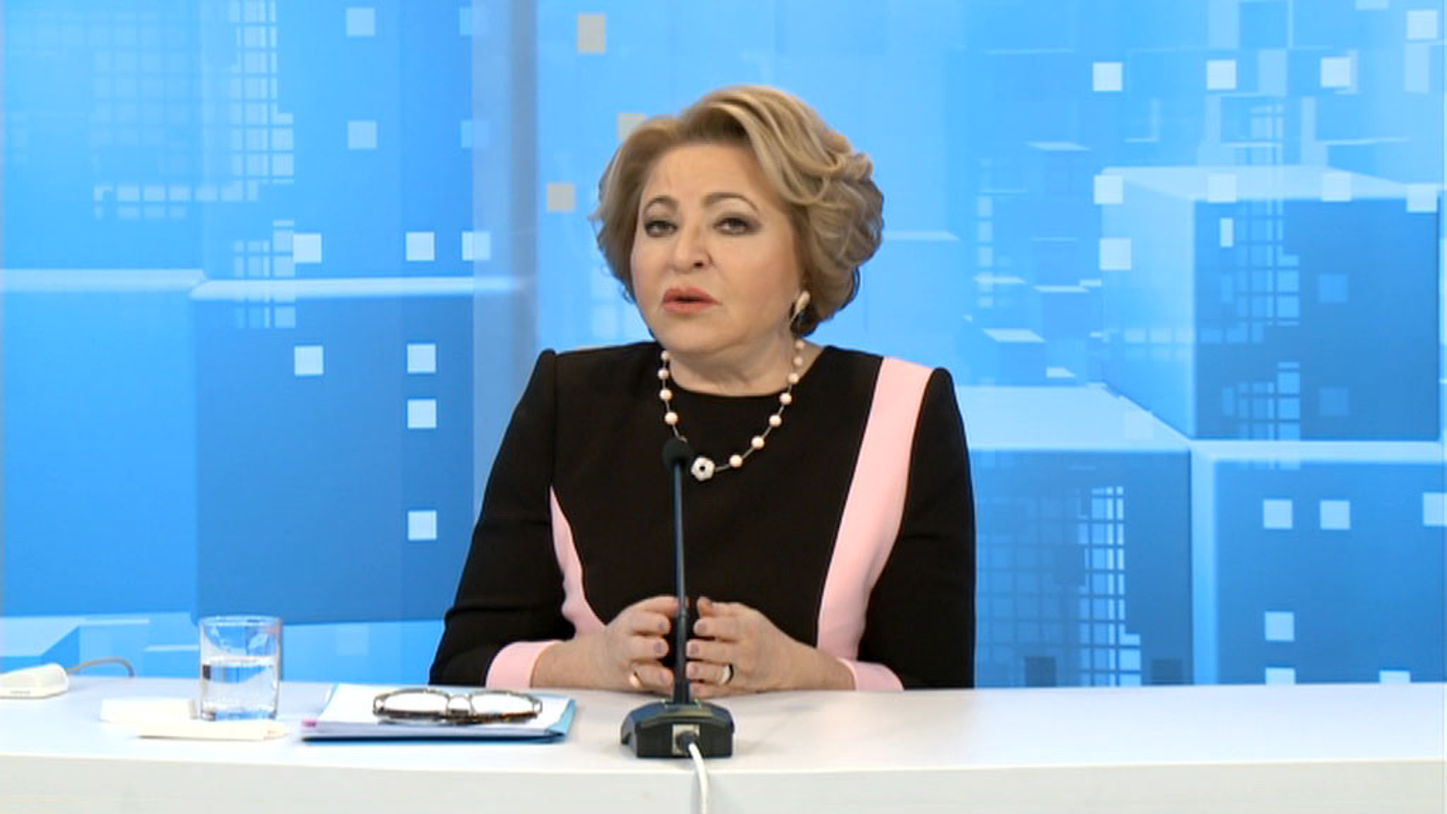 Матвиенко сравнила действия Запада с происходившим в гитлеровской Германии