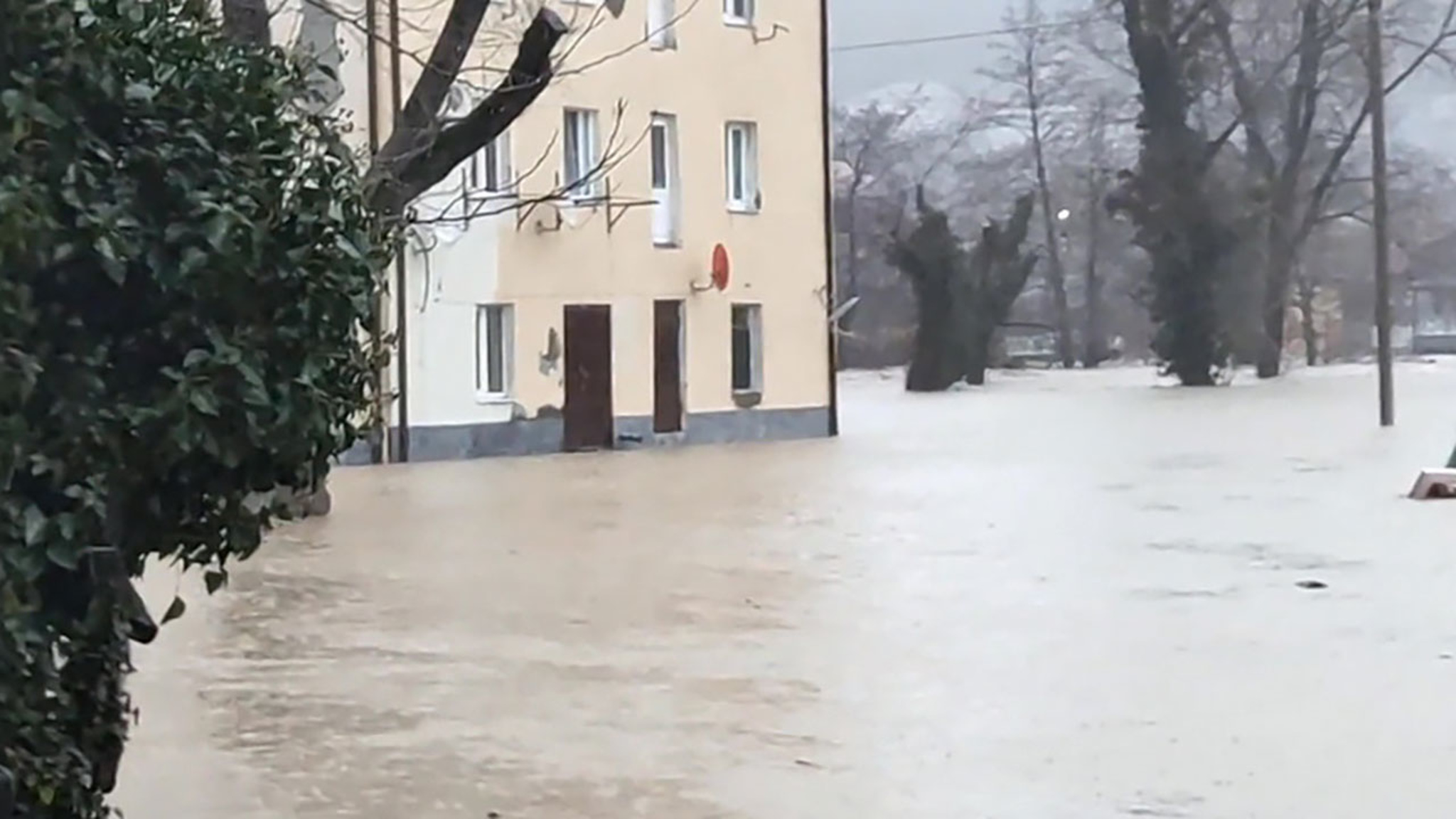 Кубань: после подтопления вода уходит, но медленно