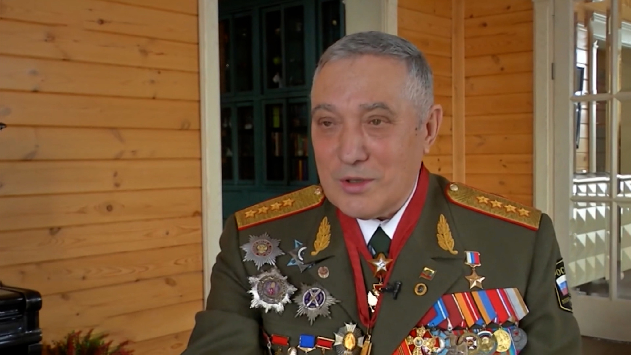 Герой России и настоящий патриот: памяти генерала Квашнина