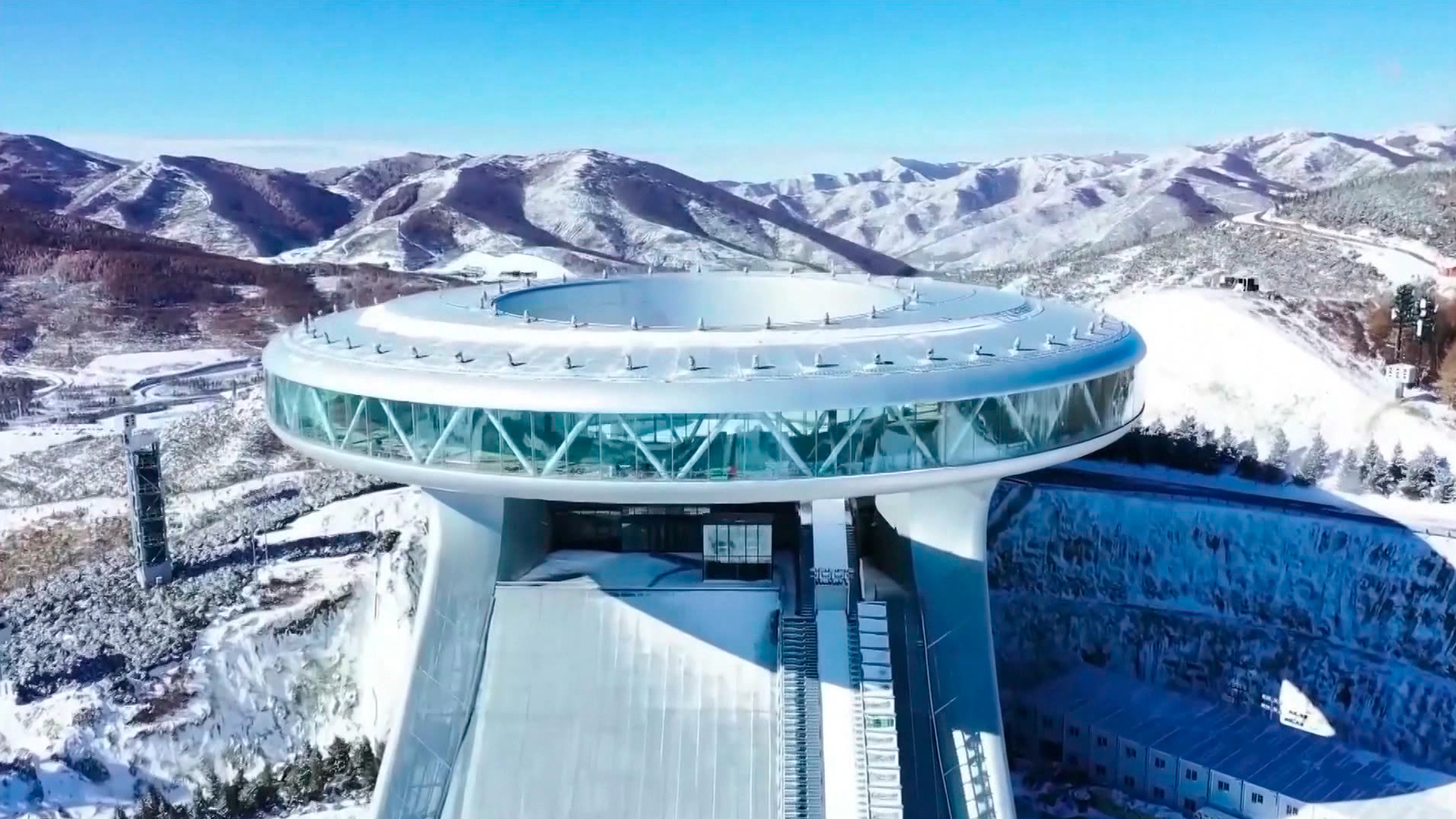 Российская команда по фигурному катанию вылетела в Пекин на Олимпийские игры
