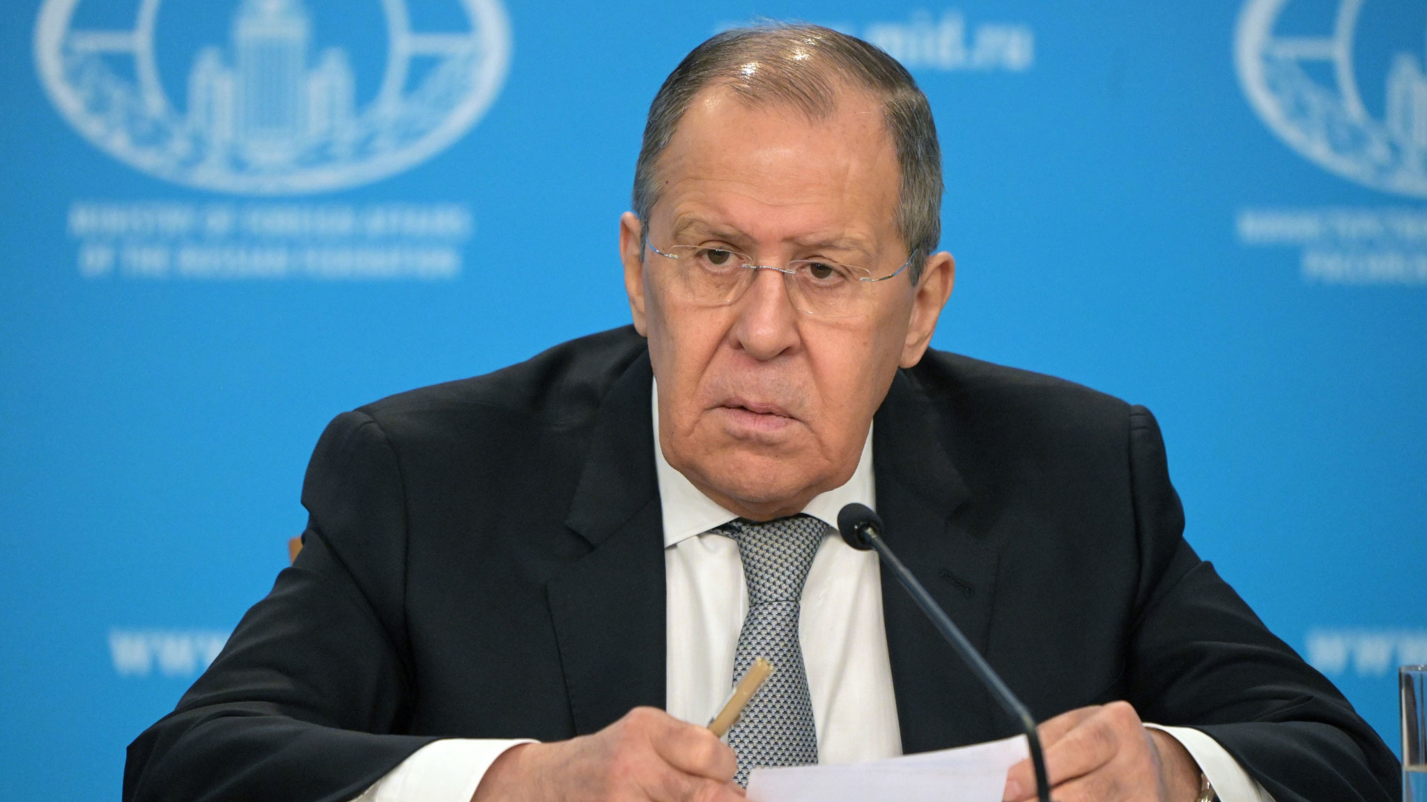 Лавров: НАТО на наших границах – красная линия