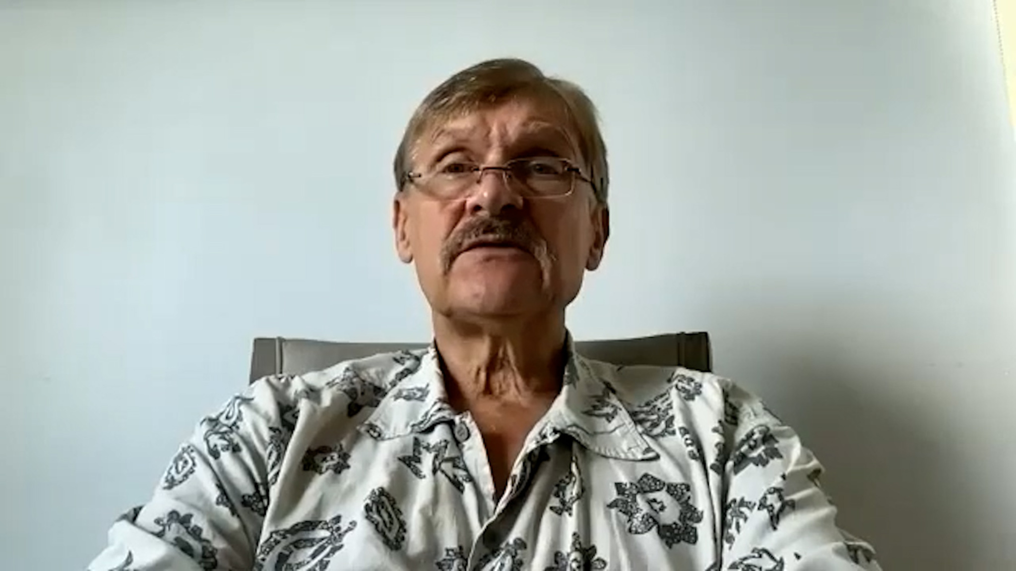 Головная боль и насморк: главные симптомы "омикрона"