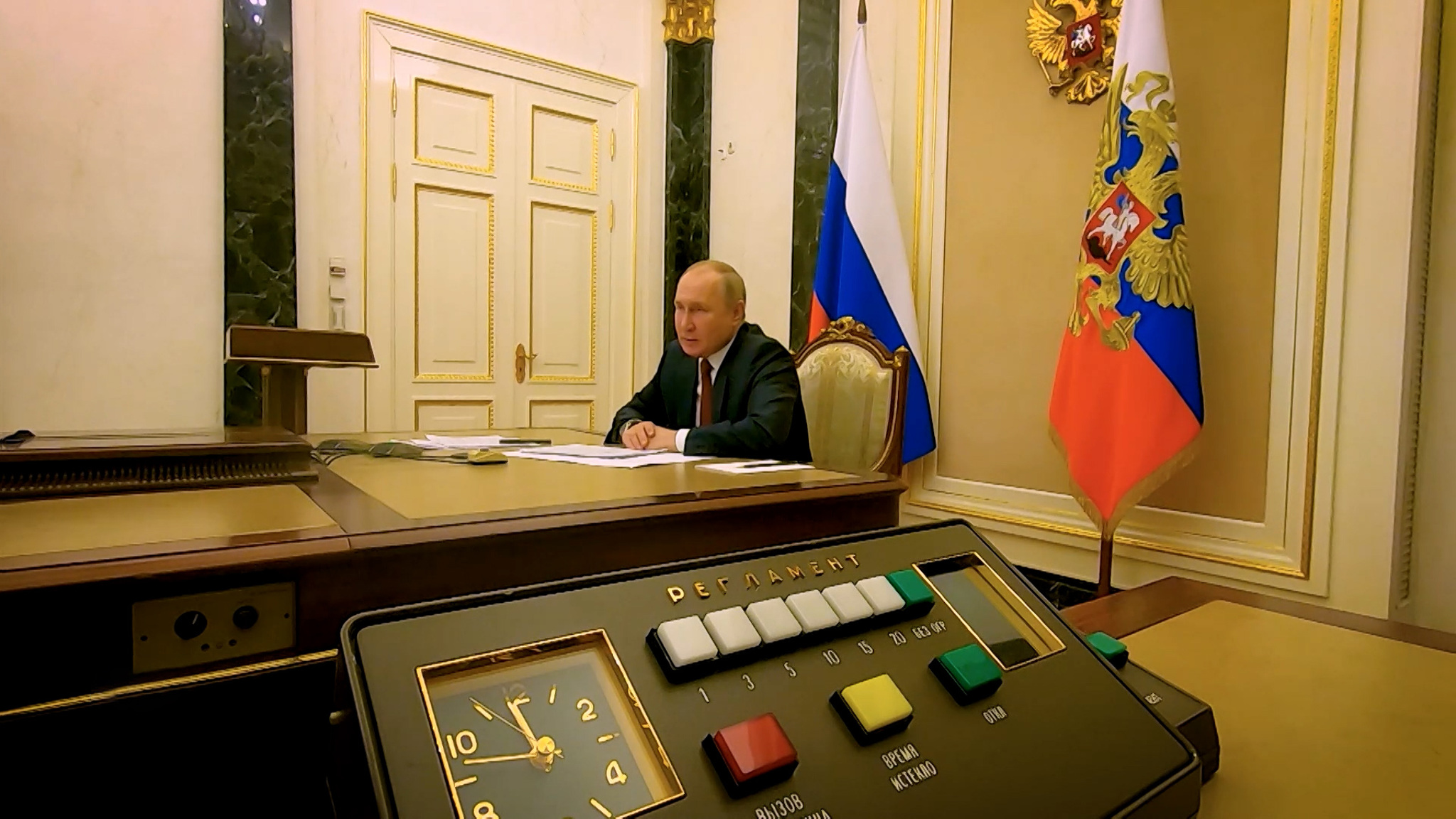 Путин предложил проиндексировать пенсии выше инфляции