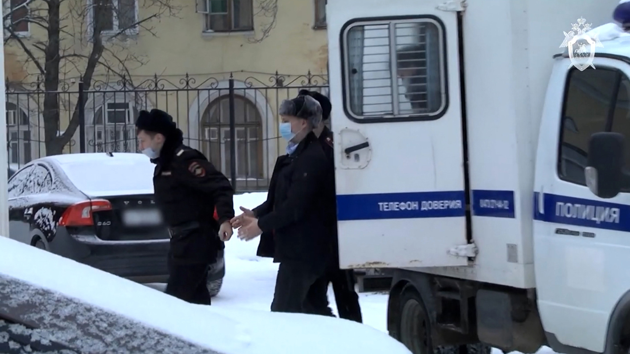 Американец ответит за нападение на воронежского полицейского в поезде