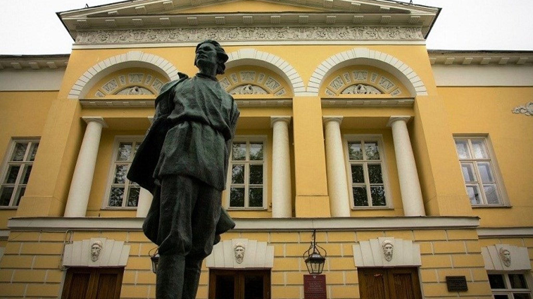Литинститут готов принять студентов в историческом здании