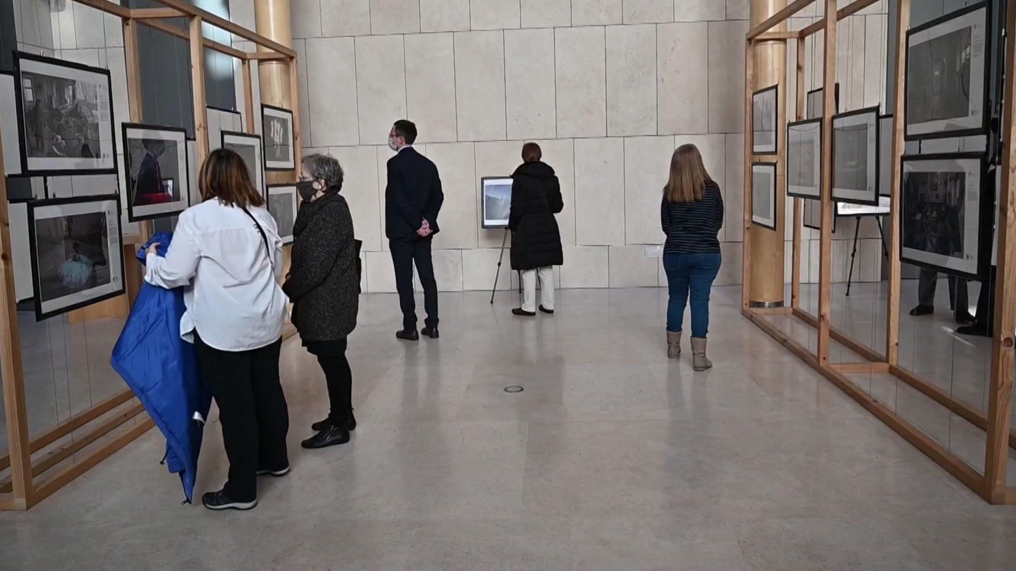 Выставка работ победителей фотоконкурса имени Стенина открылась в Мадриде
