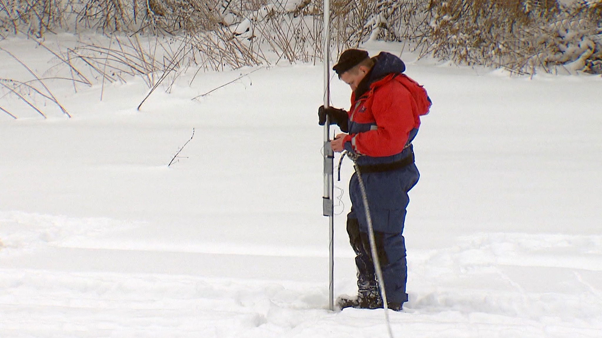 Вторые сутки продолжаются поиски Владимира Ялунина