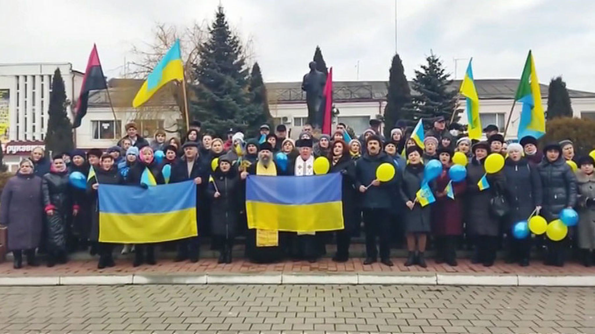 Много праздников не бывает: Зеленский поздравил граждан чуть ли не в пижаме