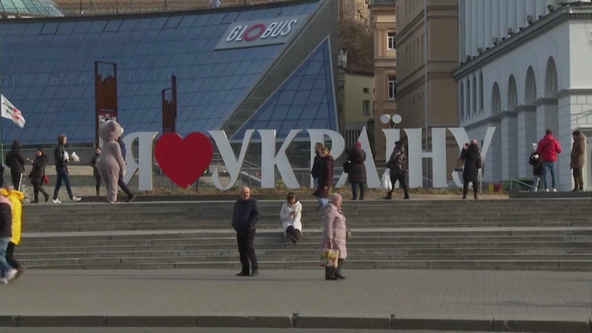 Украина встала в очереди