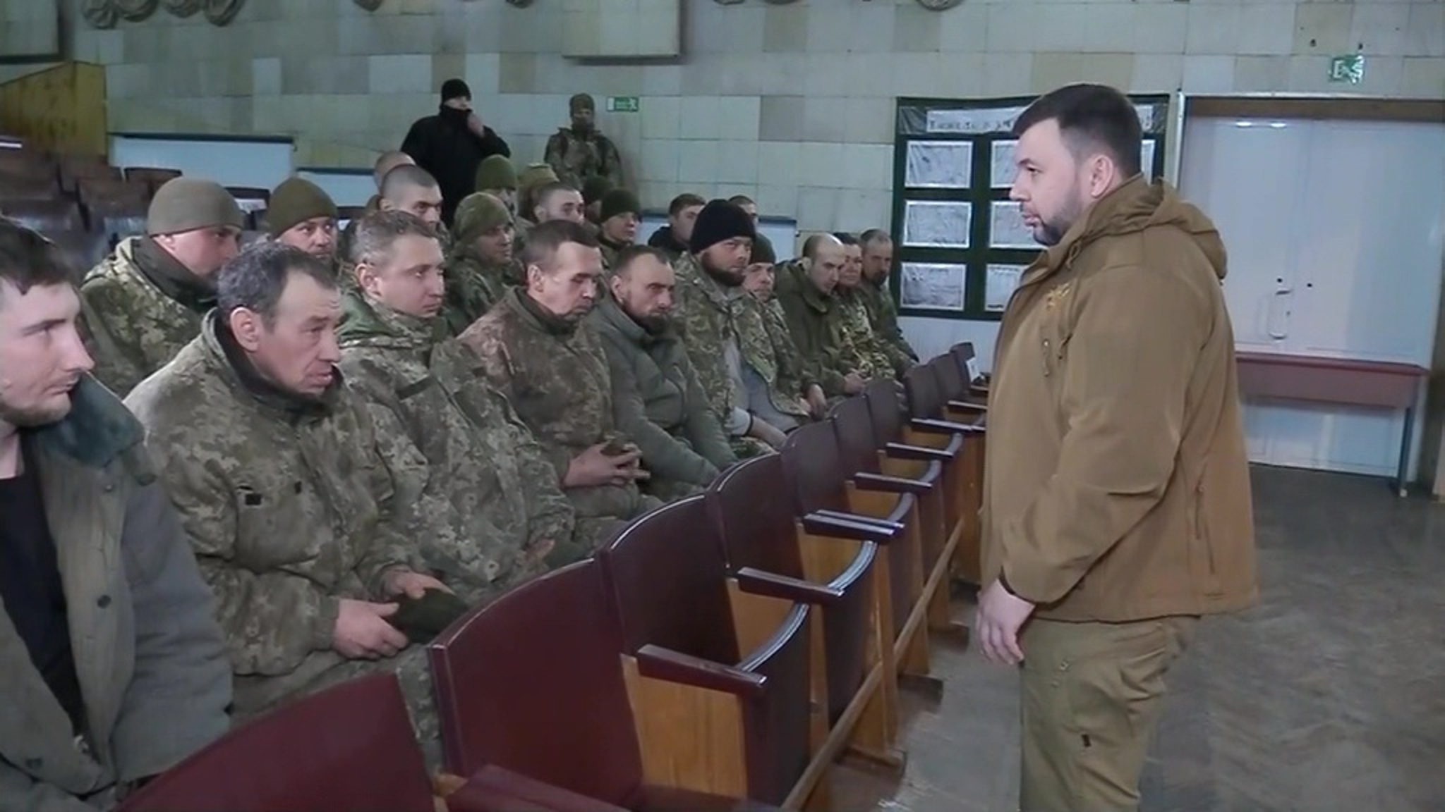"Вас вводили в заблуждение": Пушилин поговорил с украинскими пленными
