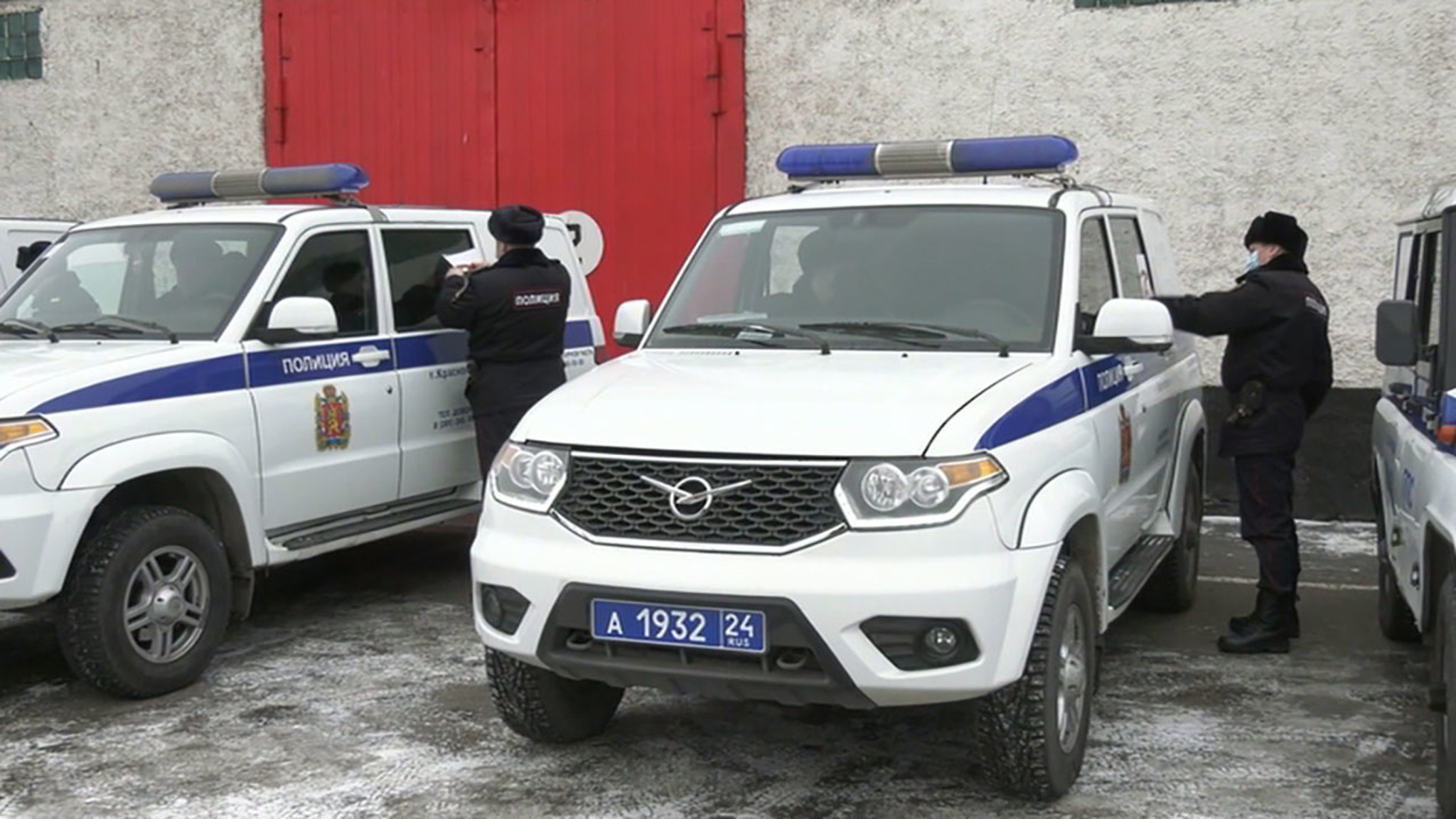 Своих не бросаем. Красноярские полицейские провели акцию в поддержку спецоперации
