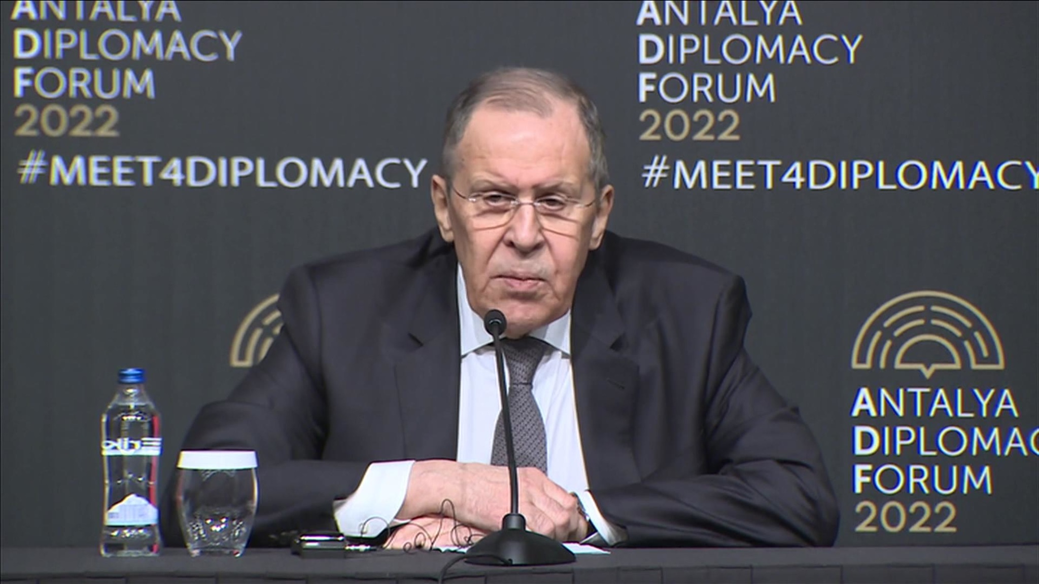 Политолог Андрей Быстрицкий о прошедших переговорах глав МИД России и Украины: "Скандала не произошло, стороны вступают в разговоры – это очень хорошо"
