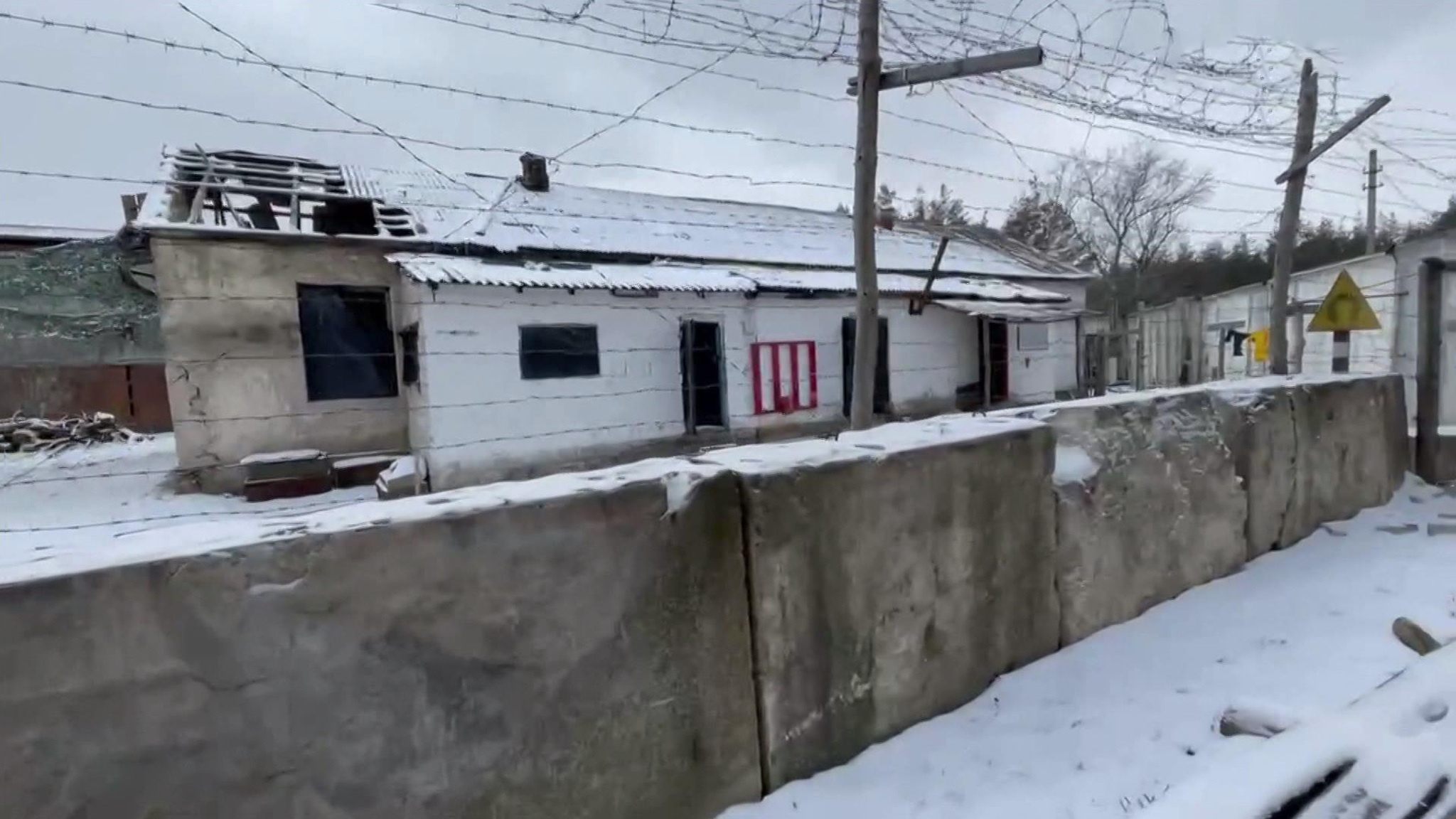"Молись": что нашел корреспондент ВГТРК на базе "Айдара"