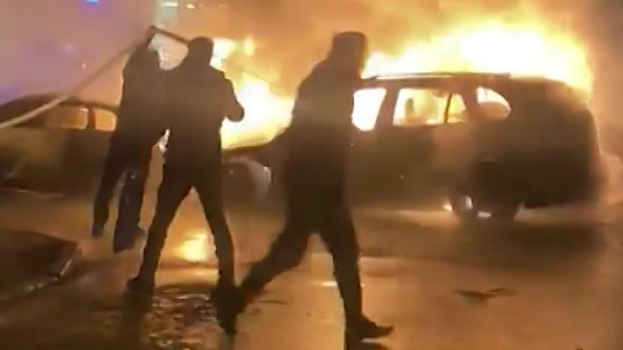 В подмосковном Пушкине сгорели сразу несколько автомобилей