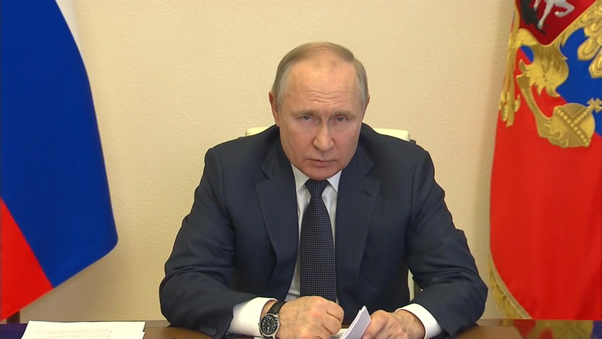 Совещание президента о мерах социально-экономической поддержки субъектов РФ