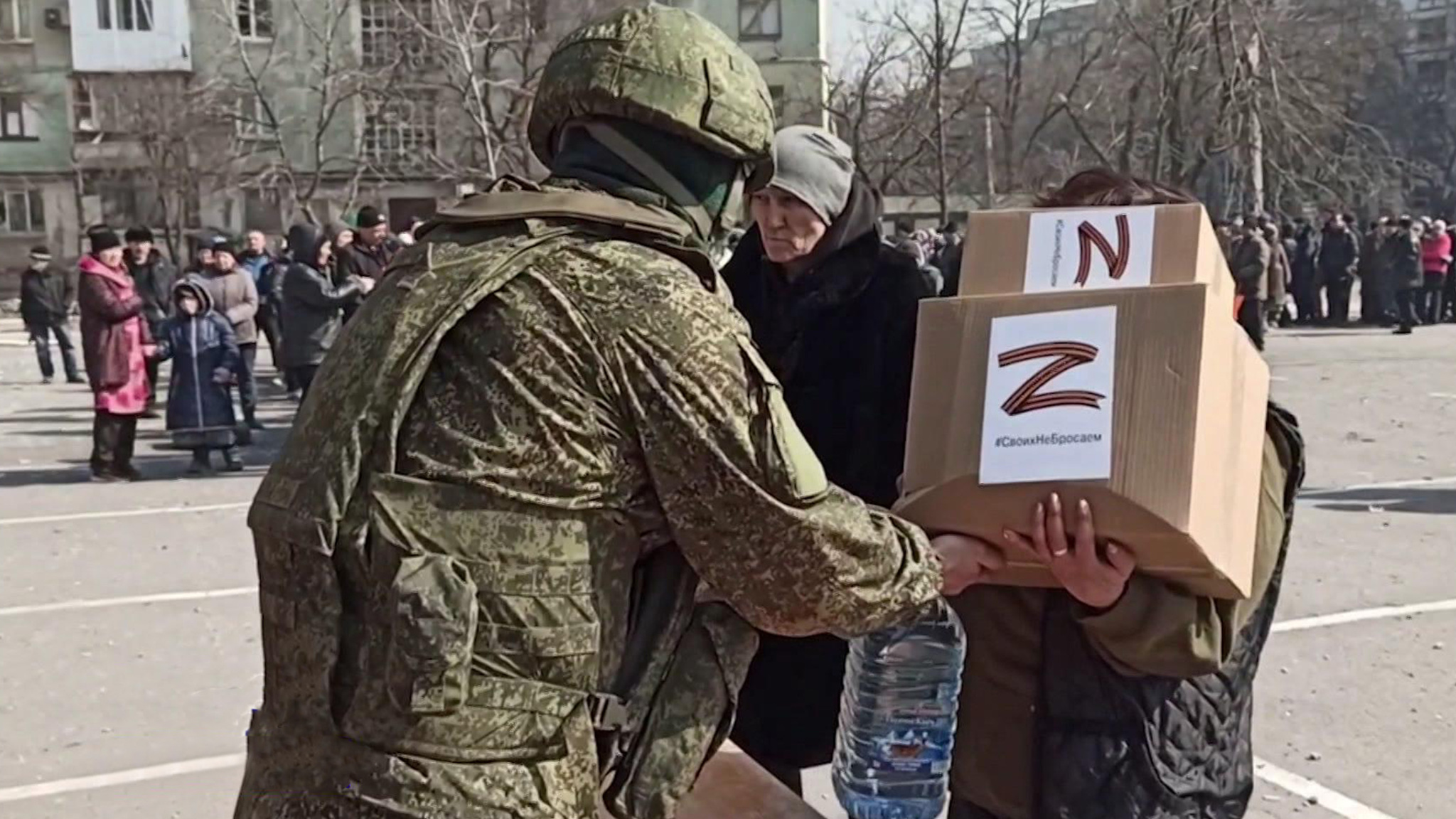 По Донецку продолжают бить тяжелой артиллерией
