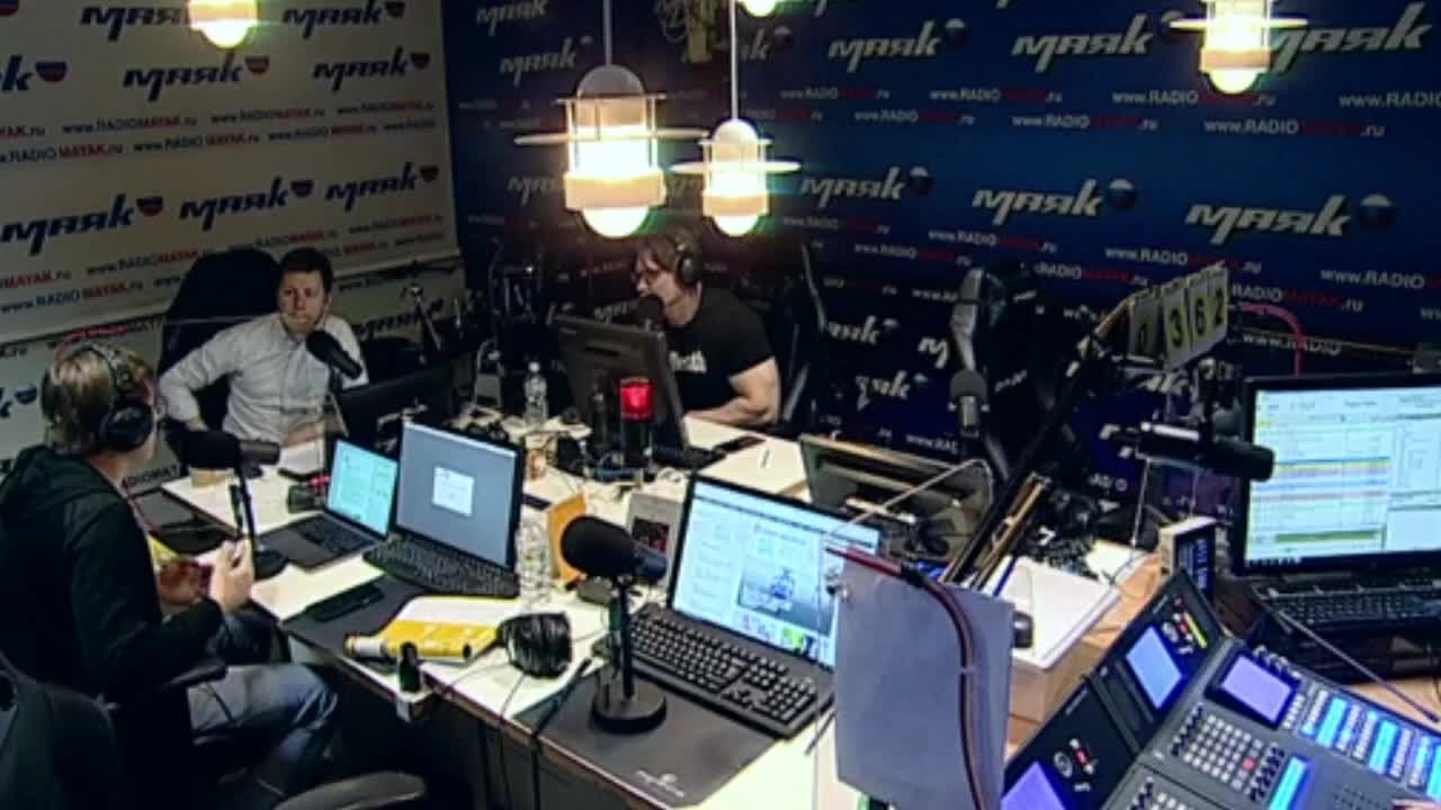 Как физические нагрузки делают нас счастливыми