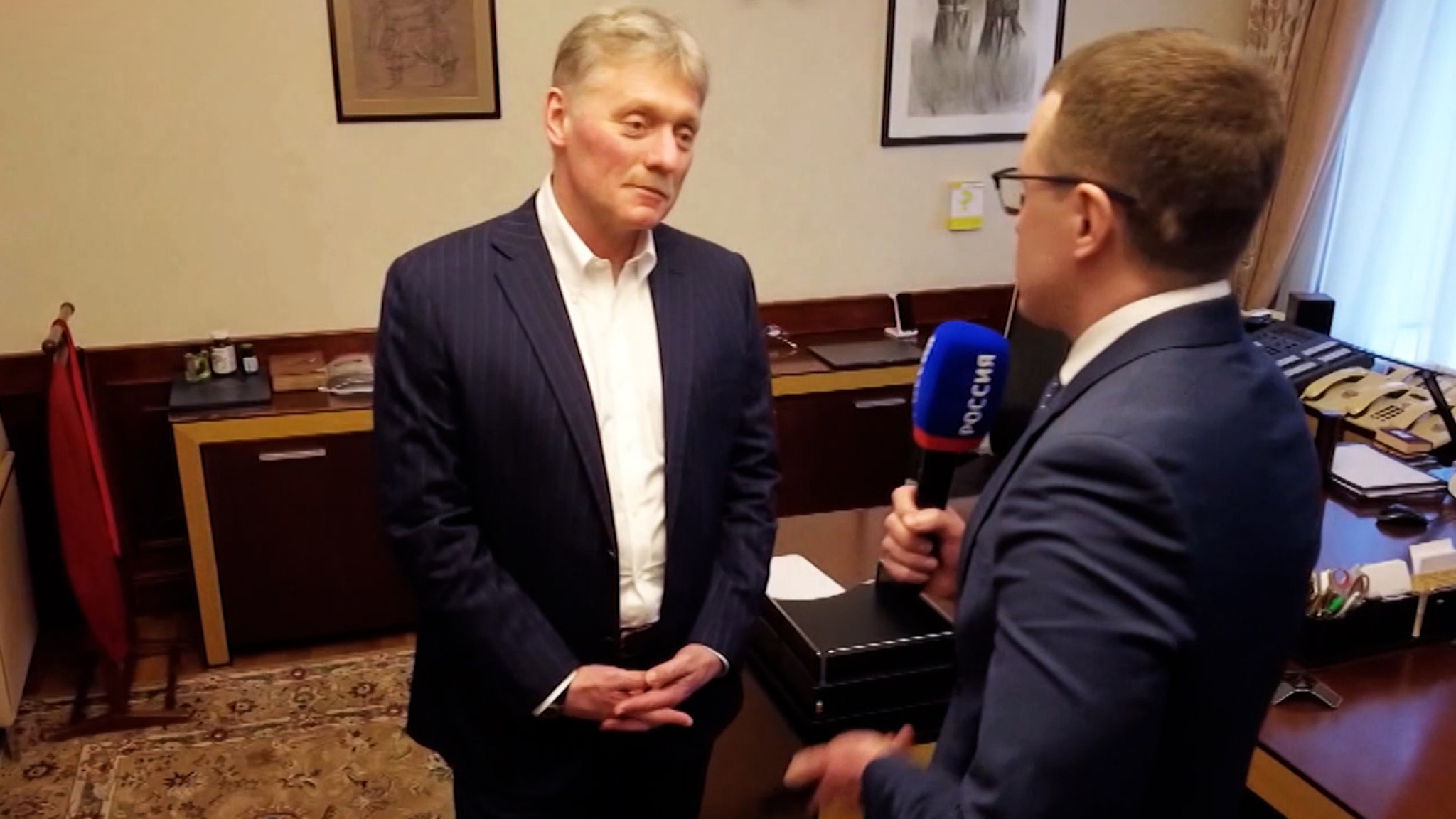 Песков рассказал, как отреагировал на персональные санкции