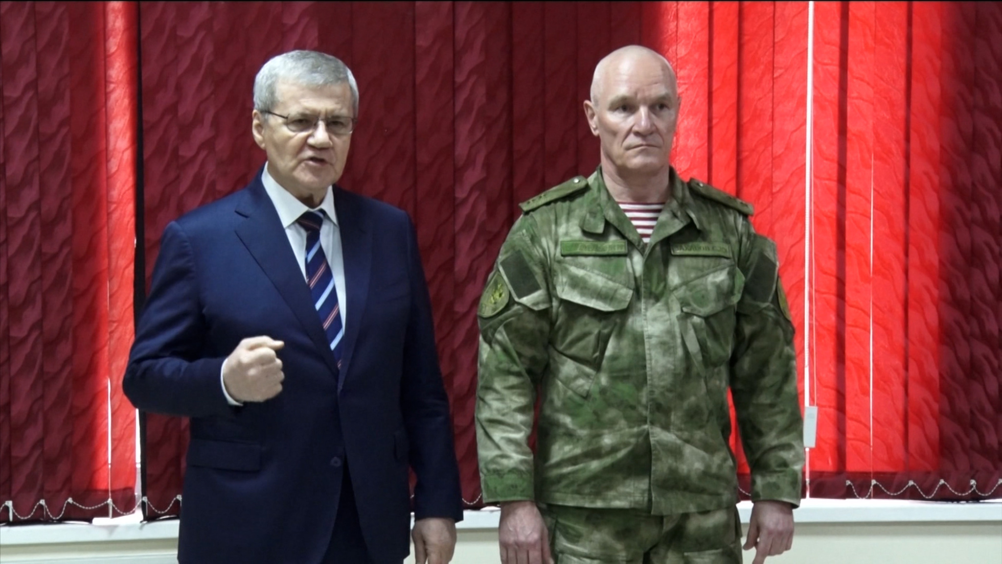 Российские военные награждены за мужество и отвагу
