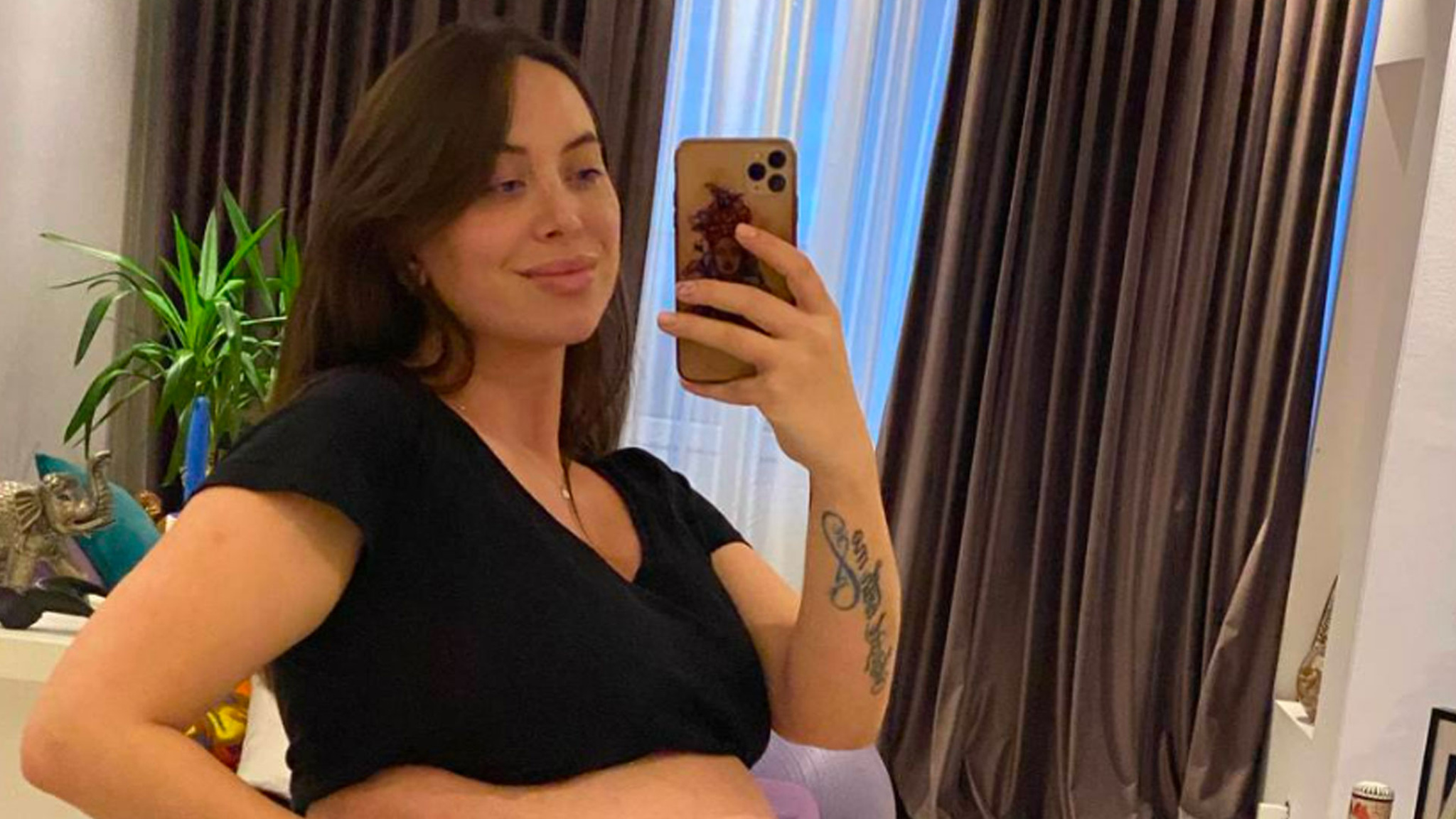 Наталья Фриске рассказала о весе после родов и показала фото с дочерью