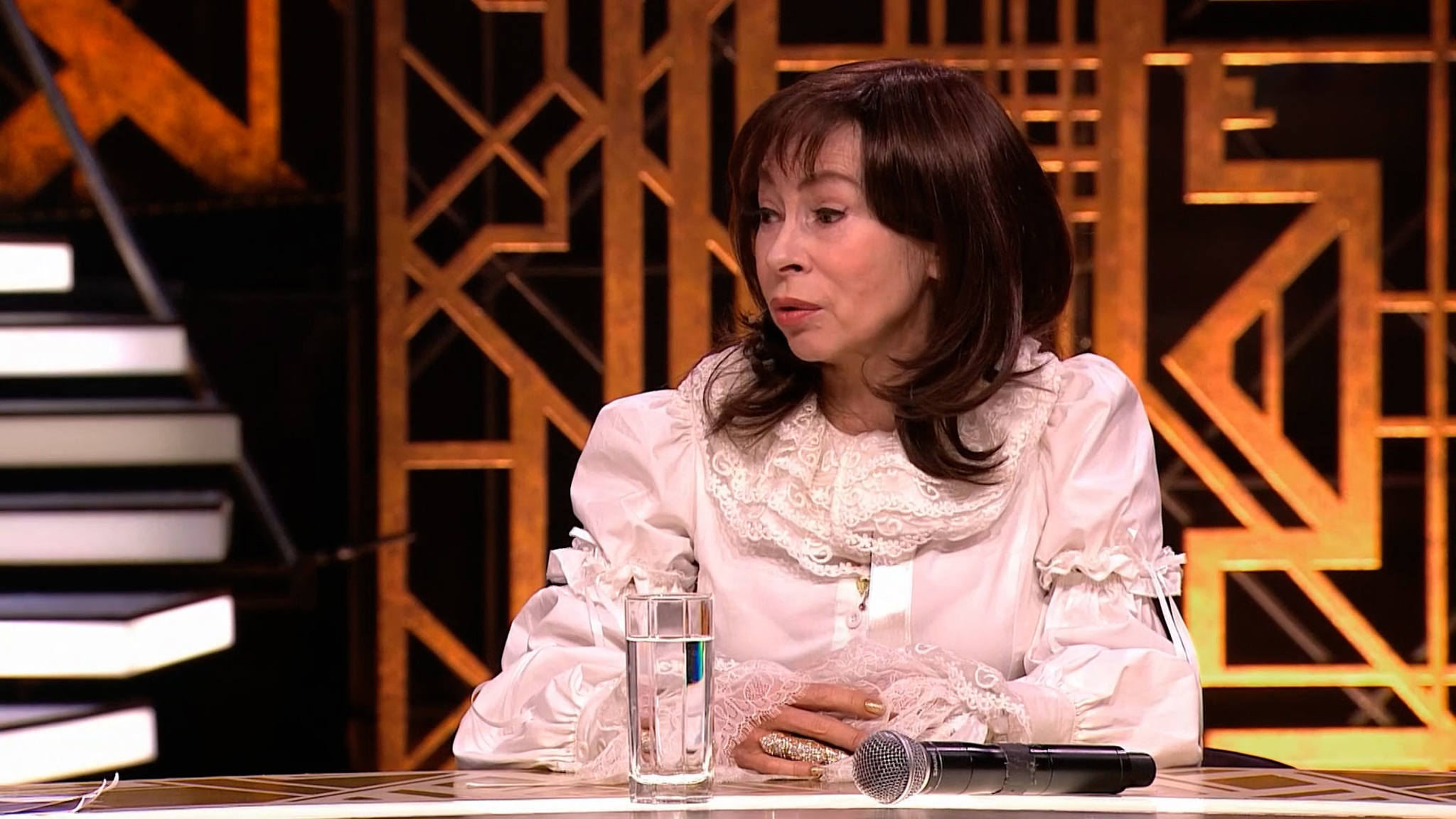 "Мешает ходить": Марина Хлебникова перенесла пересадку кожи