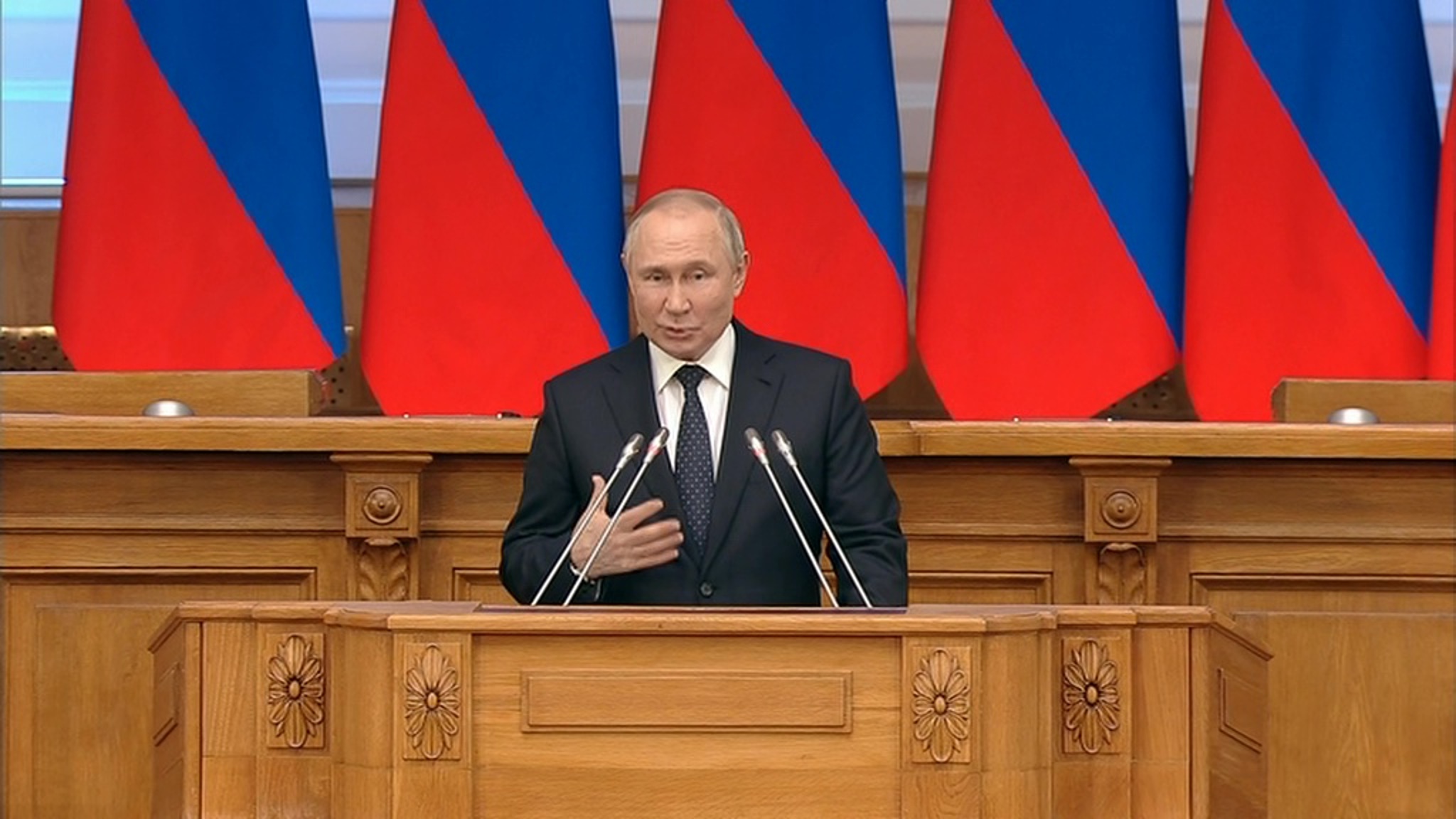 Путин: ответ России на неприемлемые для нас угрозы будет молниеносным