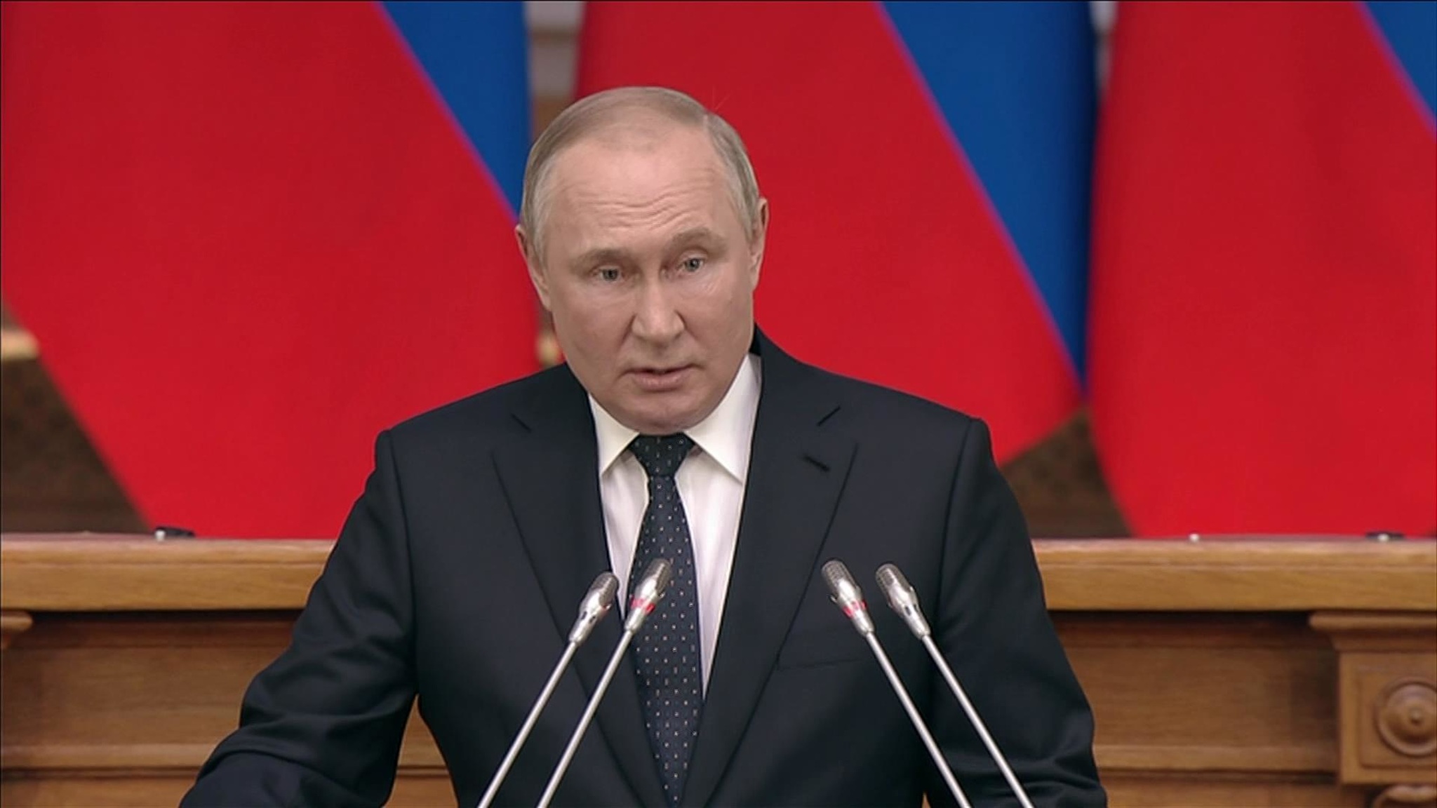 Путин: наши солдаты и офицеры предотвратили реальную опасность